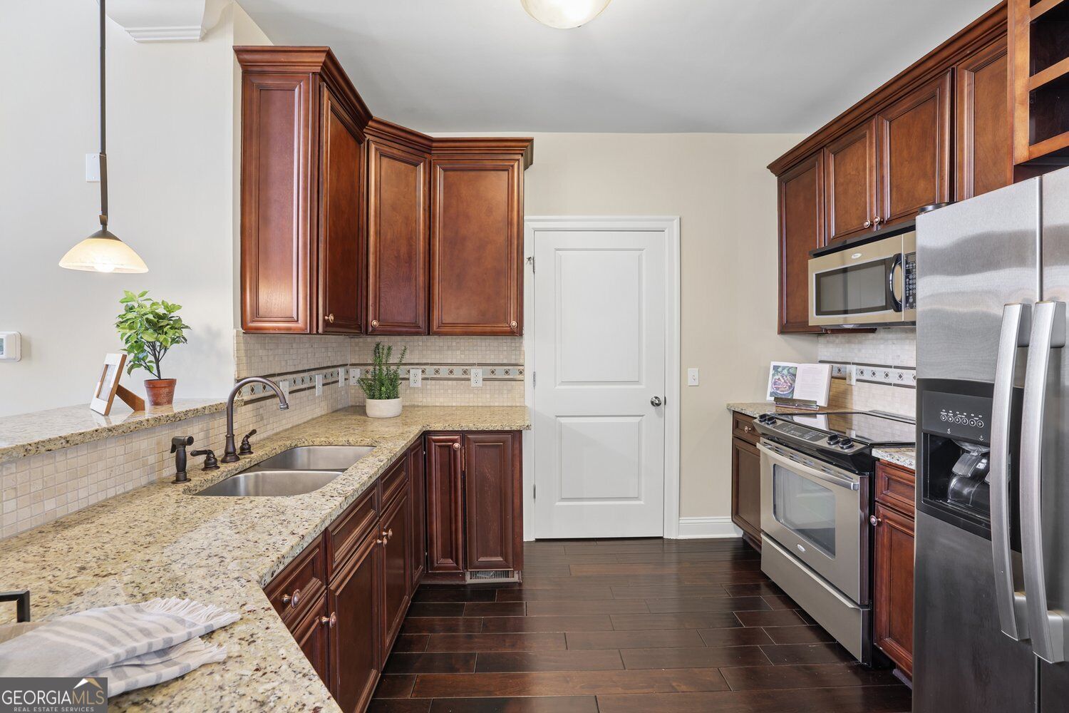 901 Abernathy Road Ne # 6030 Property Photo 5