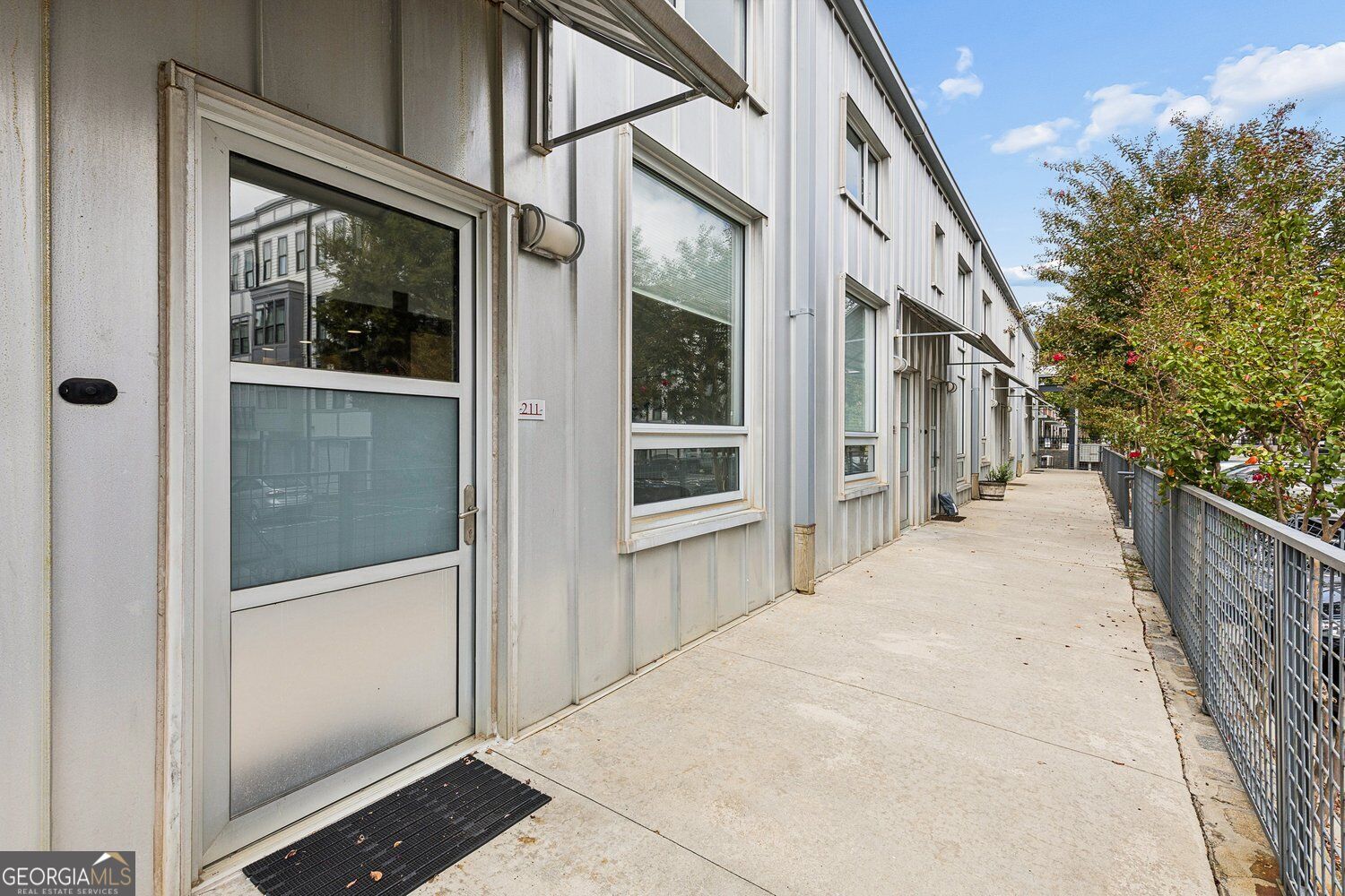 1661 La France Street Ne # 211 Property Photo 4