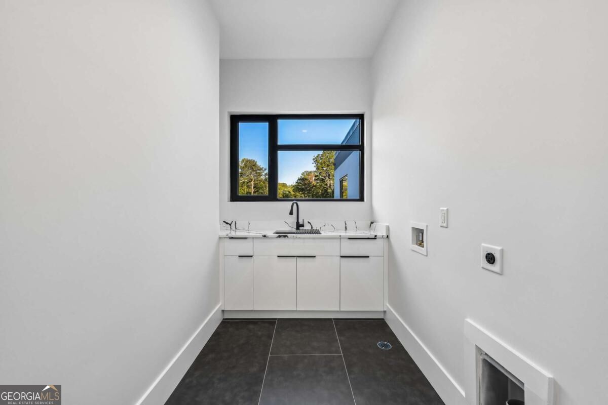 1678 Thomas Drive Property Photo 31