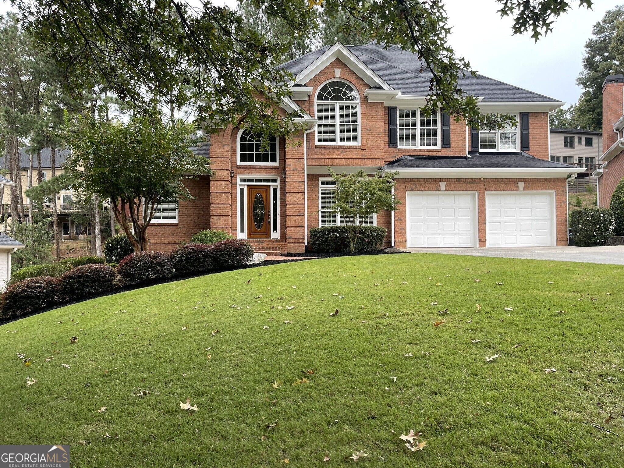 8550 Edwardton Drive Property Photo 3