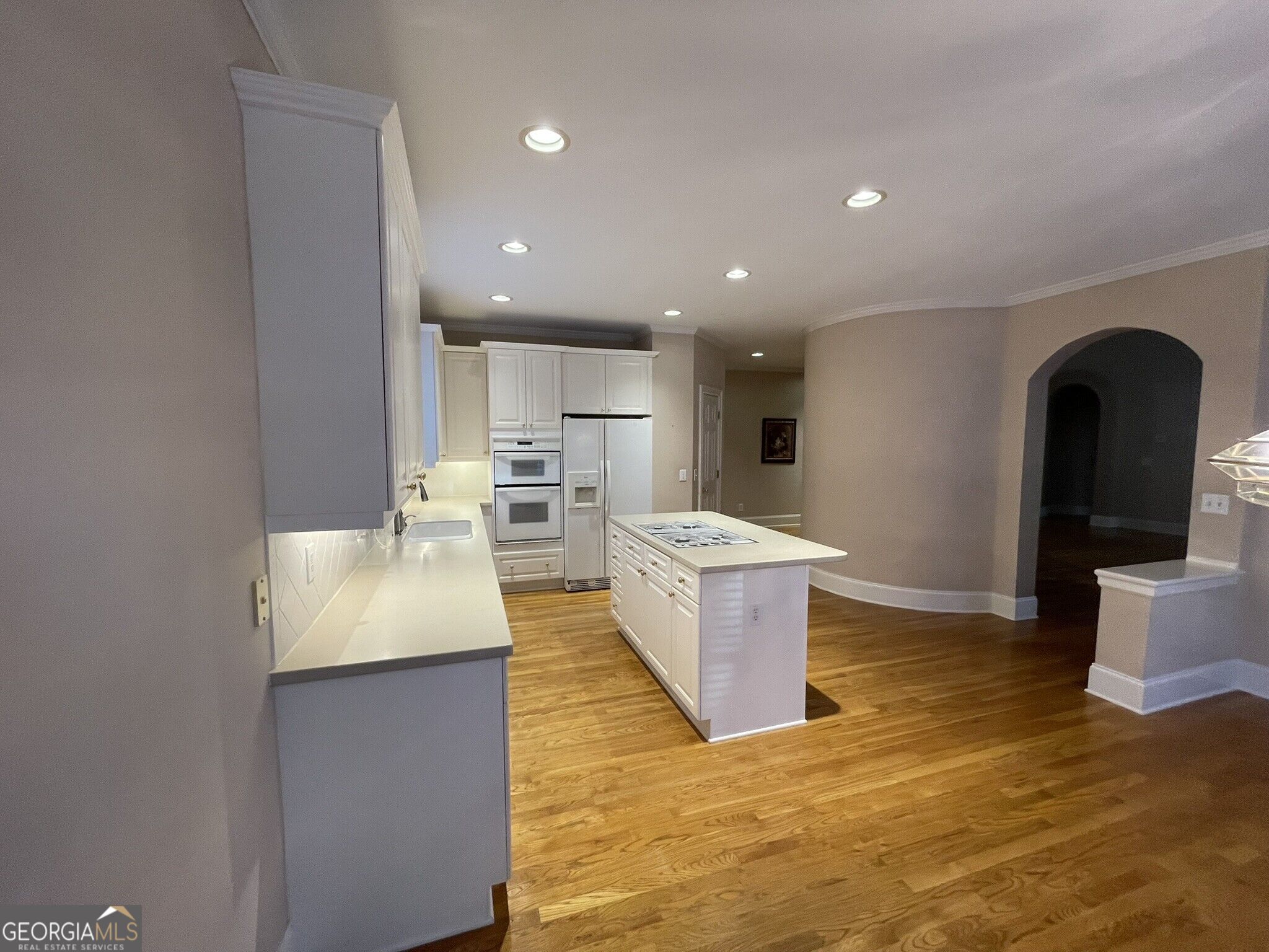 8550 Edwardton Drive Property Photo 11