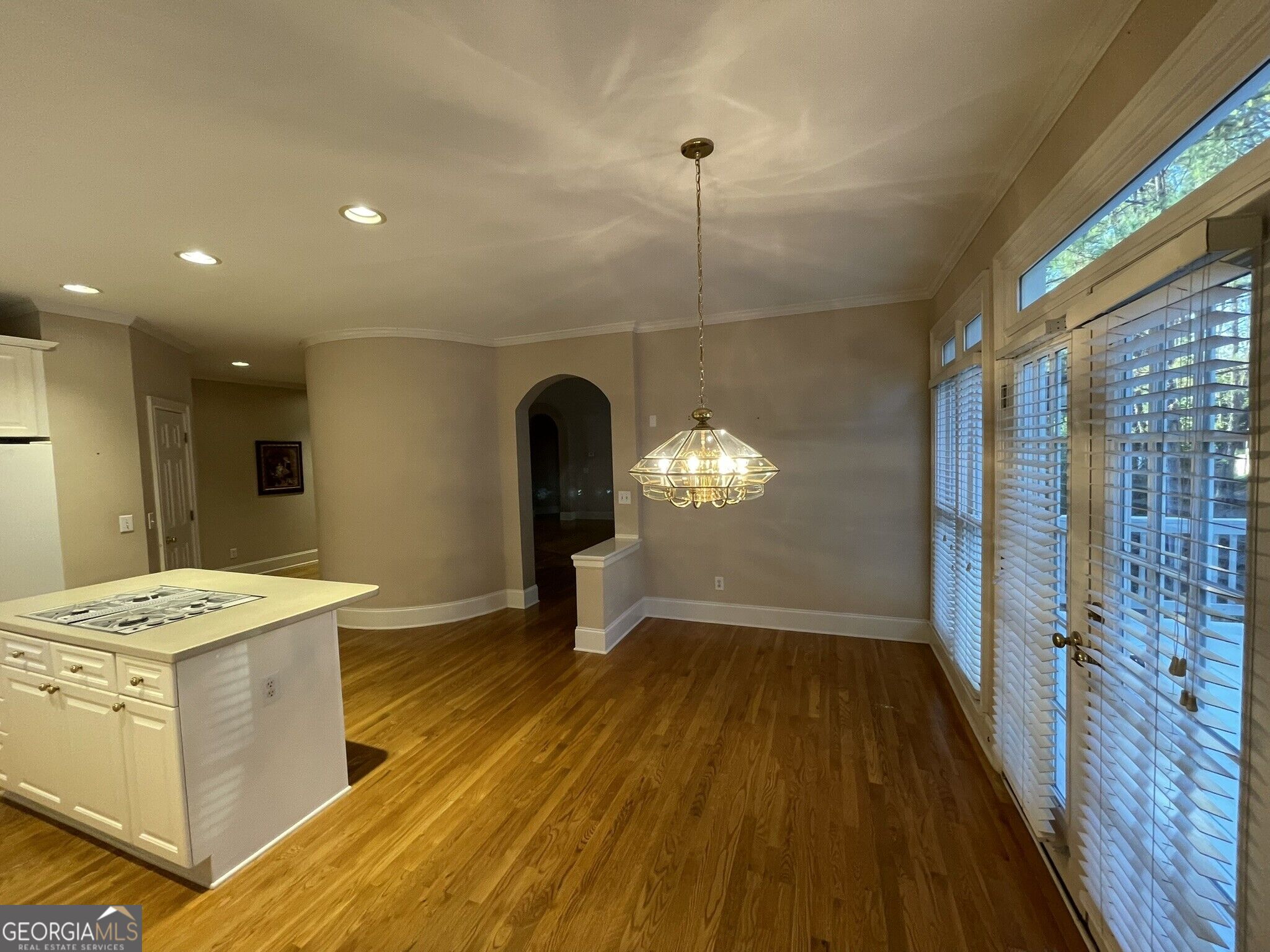 8550 Edwardton Drive Property Photo 12
