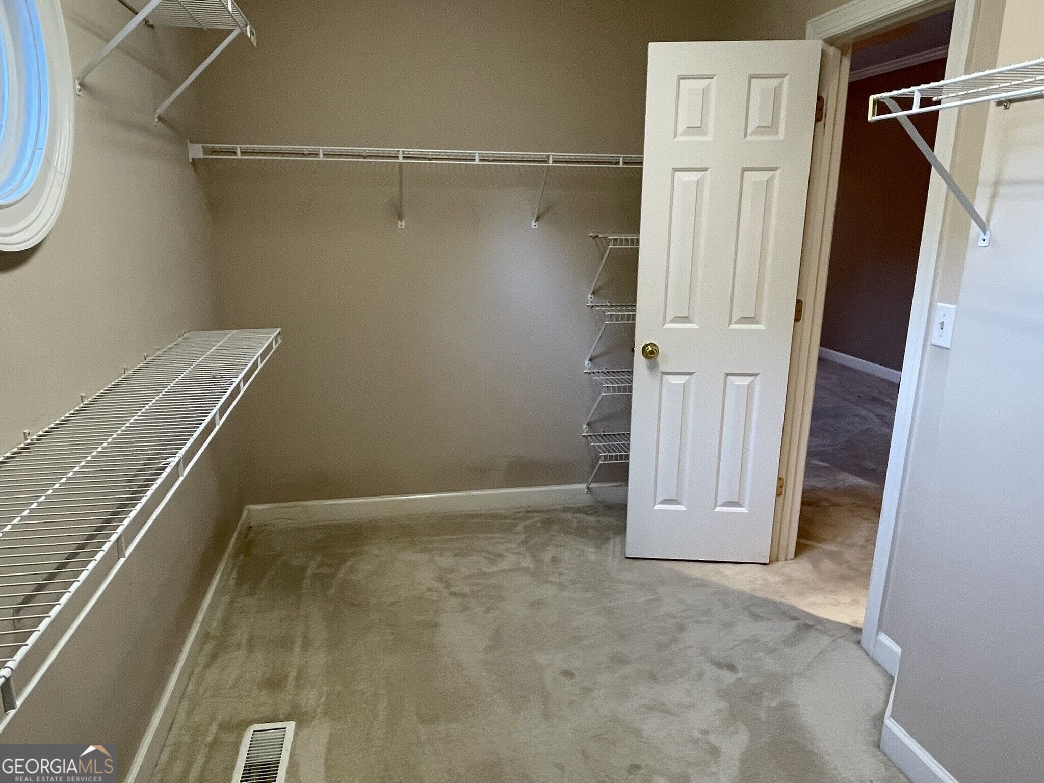 8550 Edwardton Drive Property Photo 23