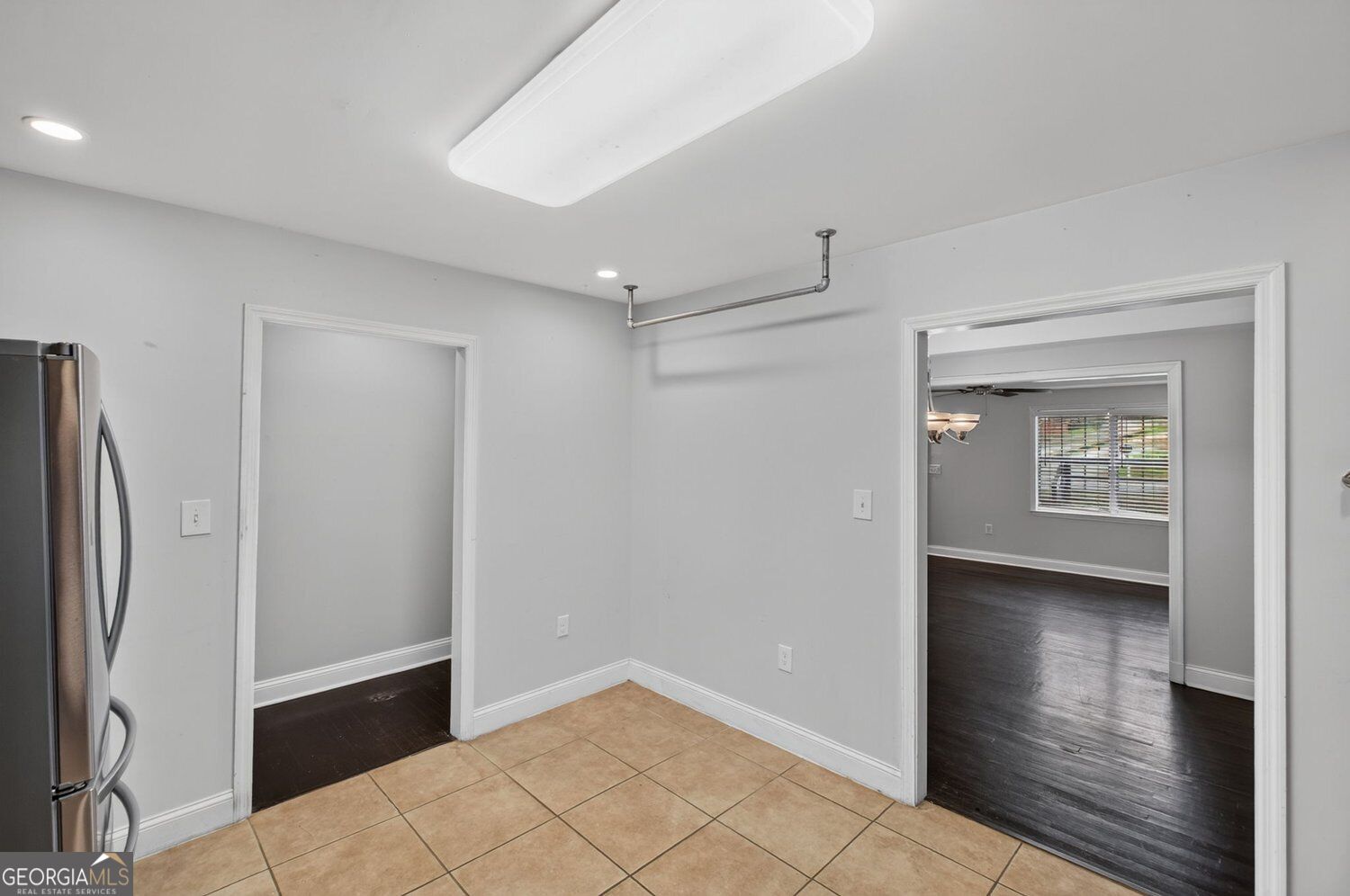 2492 Maple Street Property Photo 21