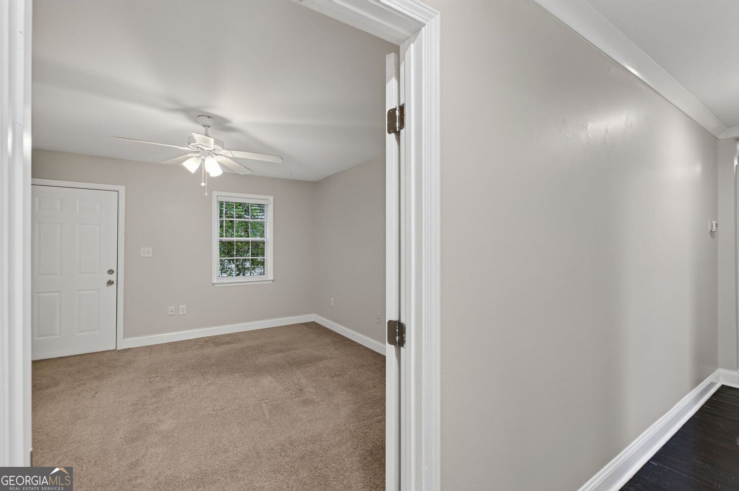 2492 Maple Street Property Photo 24