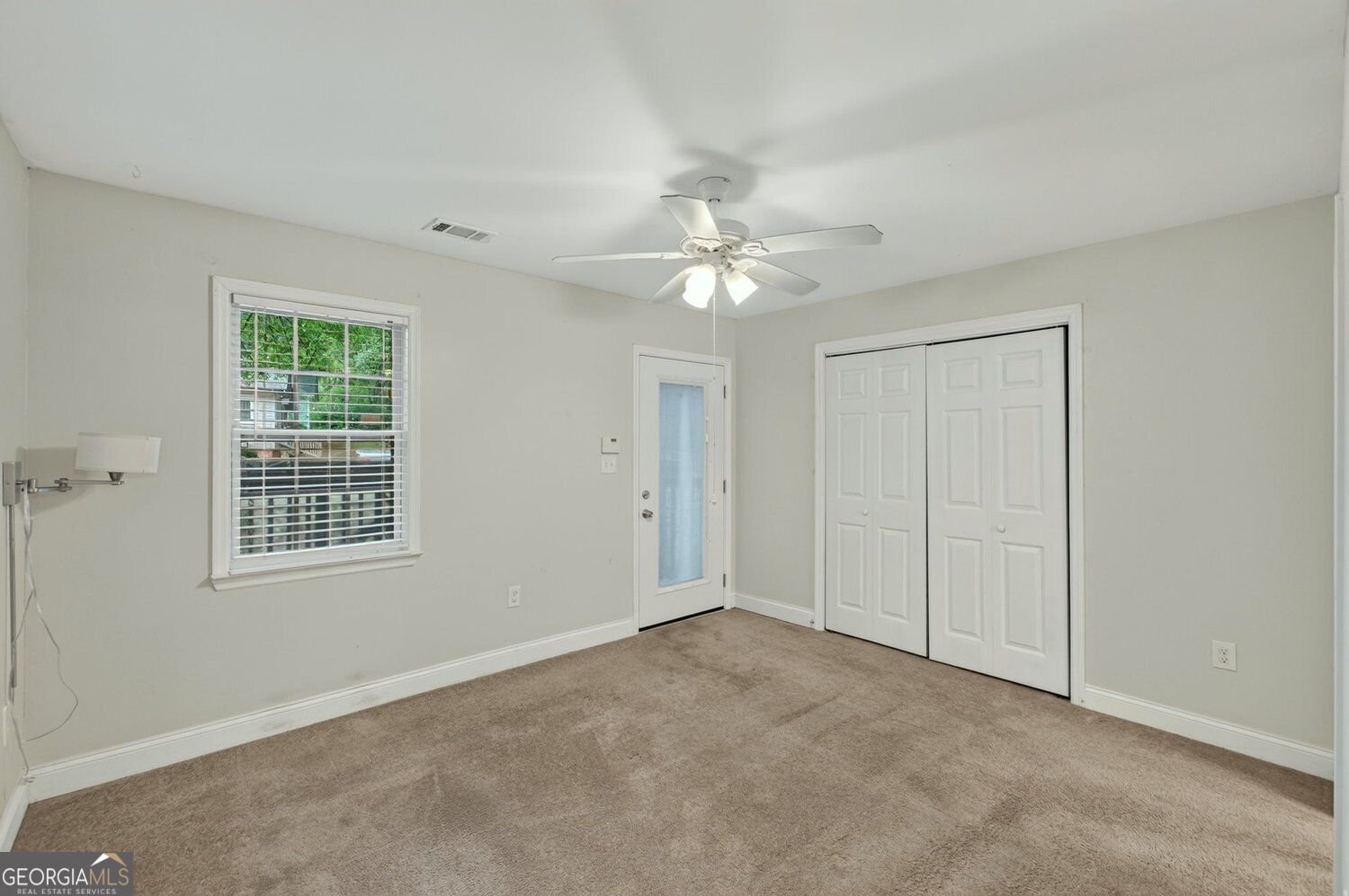 2492 Maple Street Property Photo 33