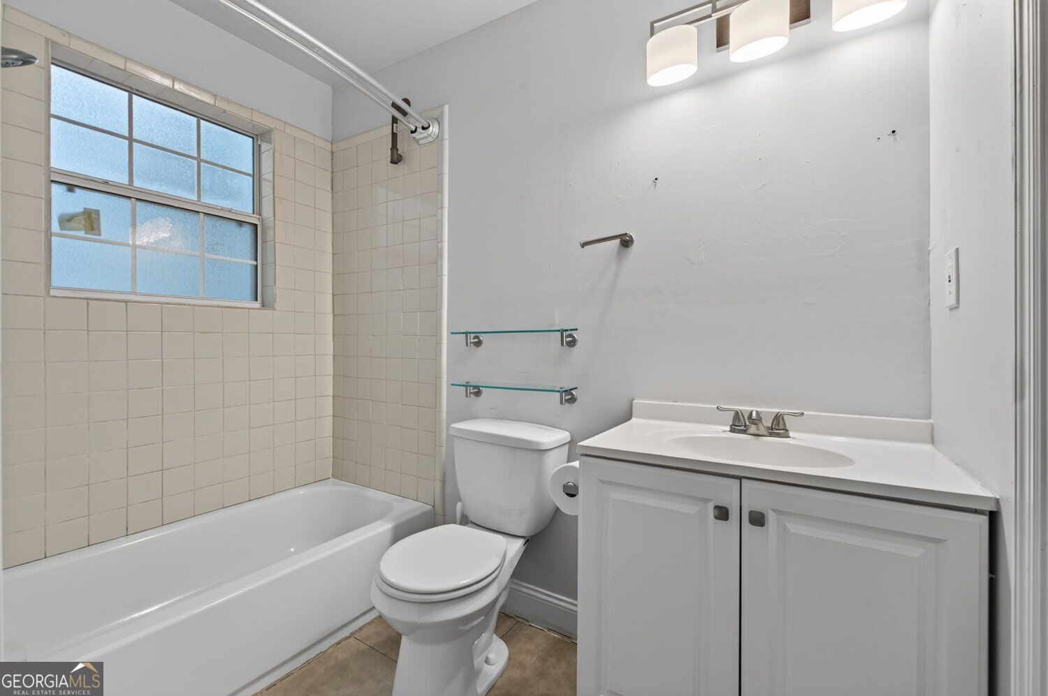 2492 Maple Street Property Photo 39