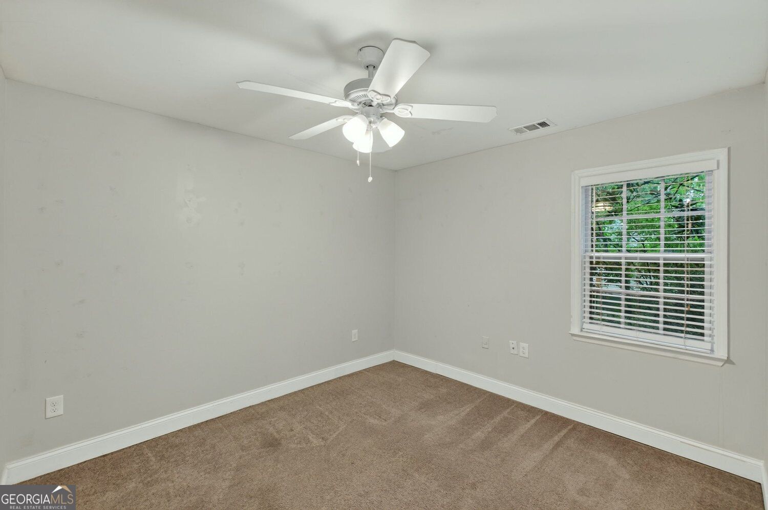 2492 Maple Street Property Photo 42
