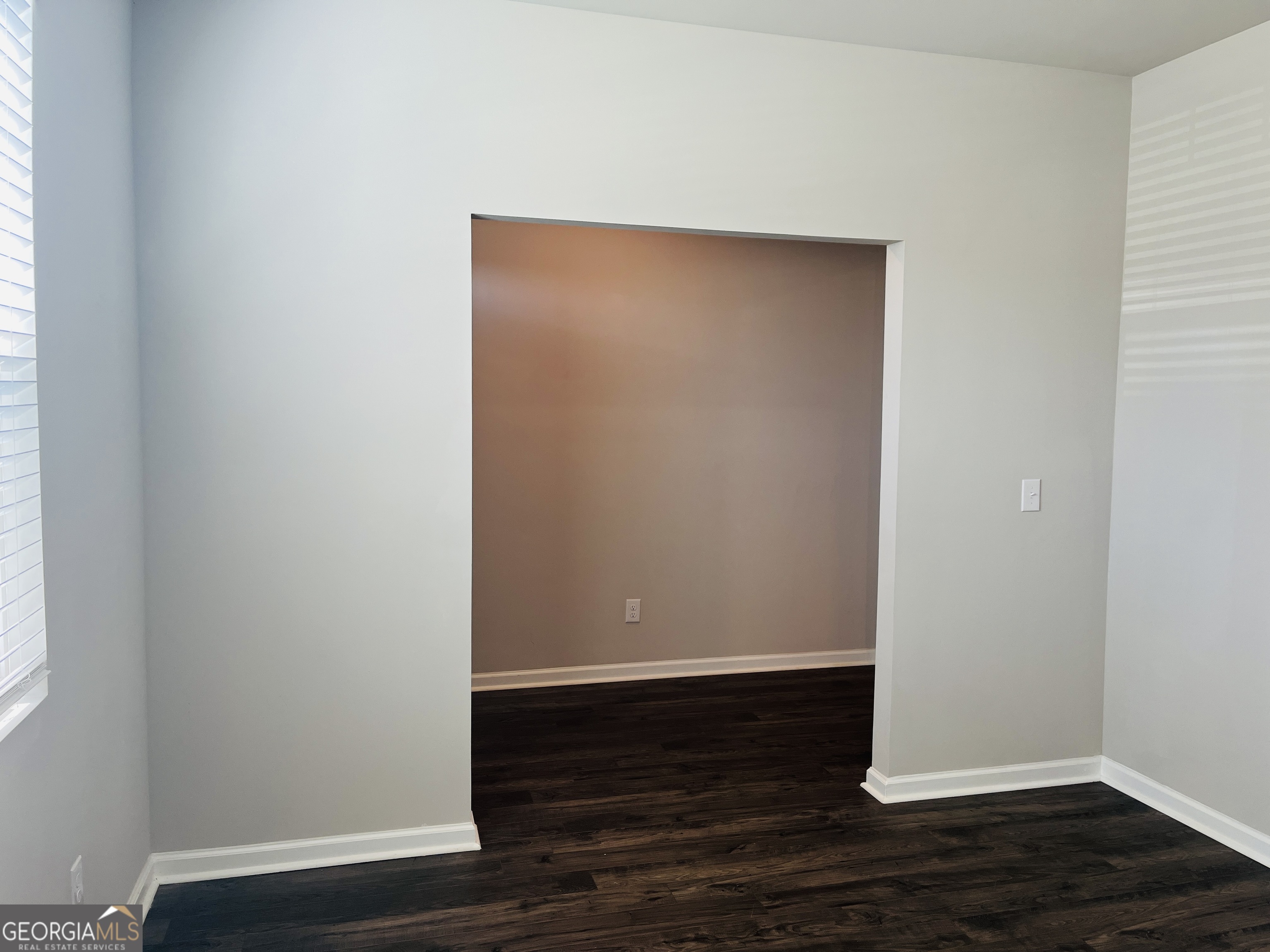 138 Silver Birch Pass Property Photo 4