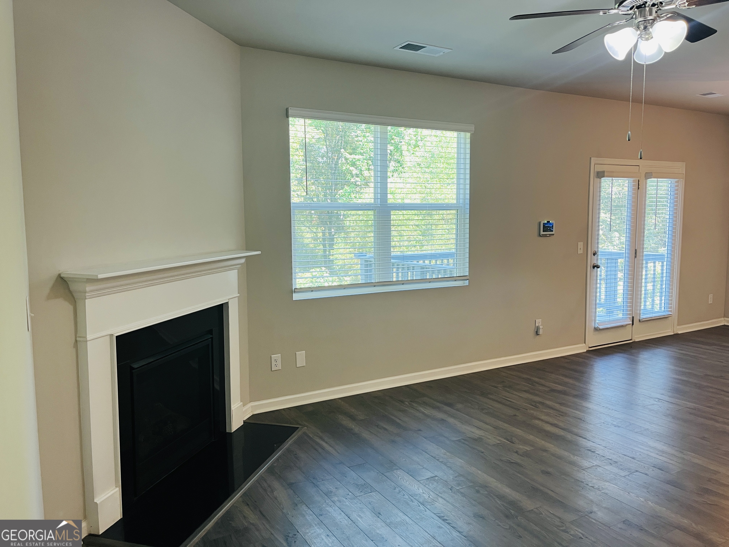 138 Silver Birch Pass Property Photo 11