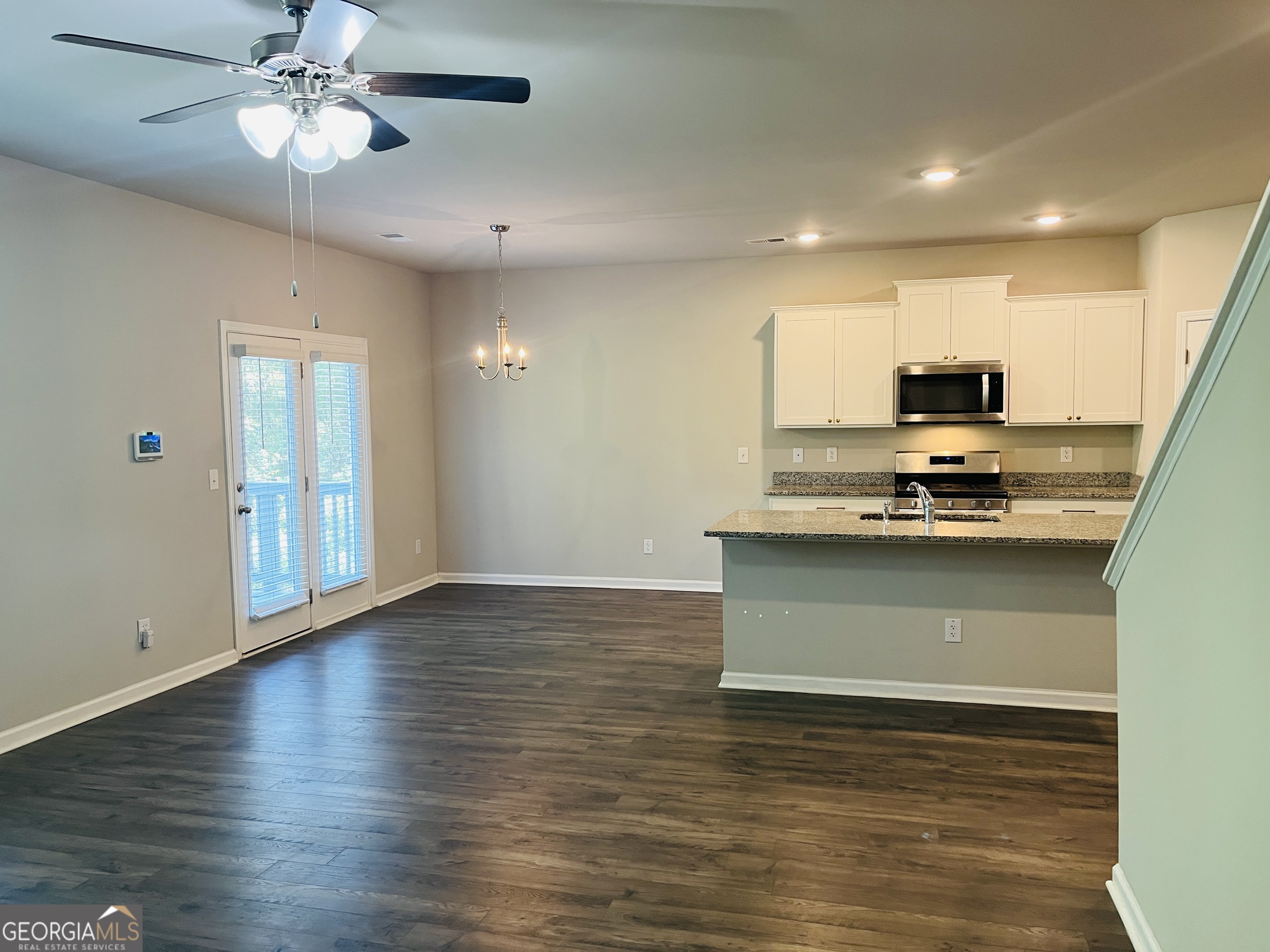 138 Silver Birch Pass Property Photo 12