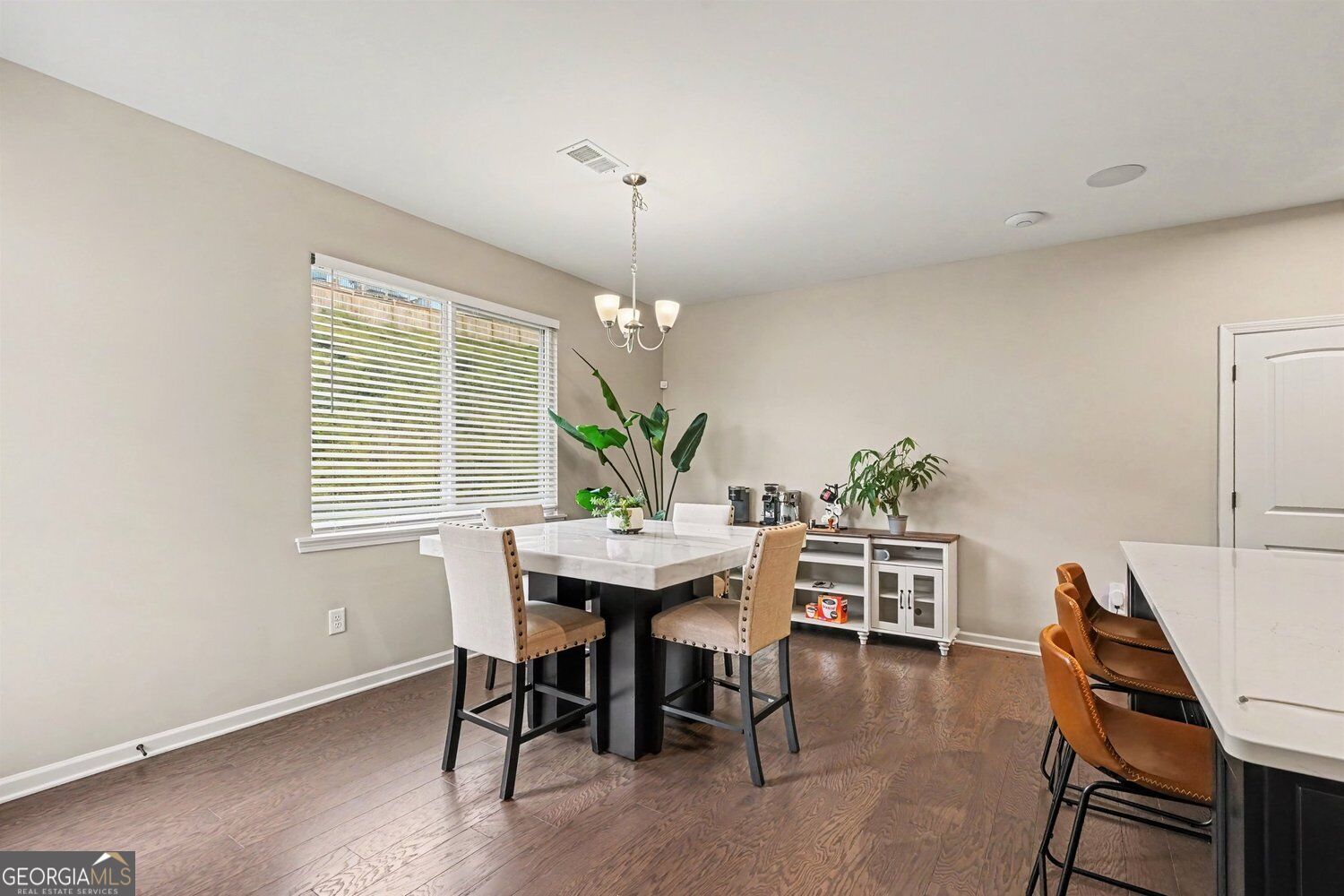 1642 Liberty Park Drive Property Photo 10