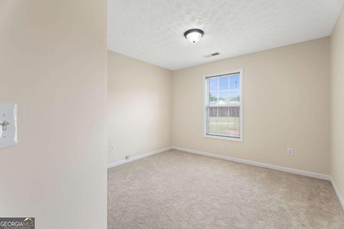 15 Amber Way Property Photo 24