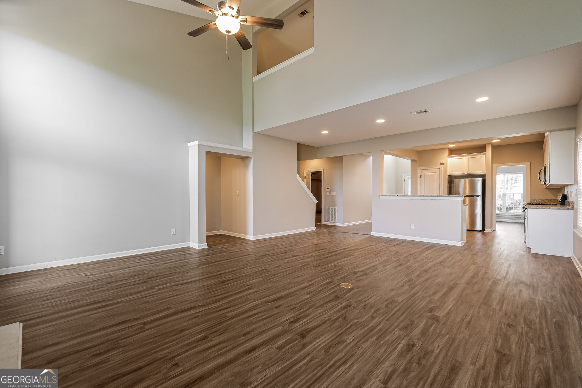 5071 Irvine Drive Property Photo 3