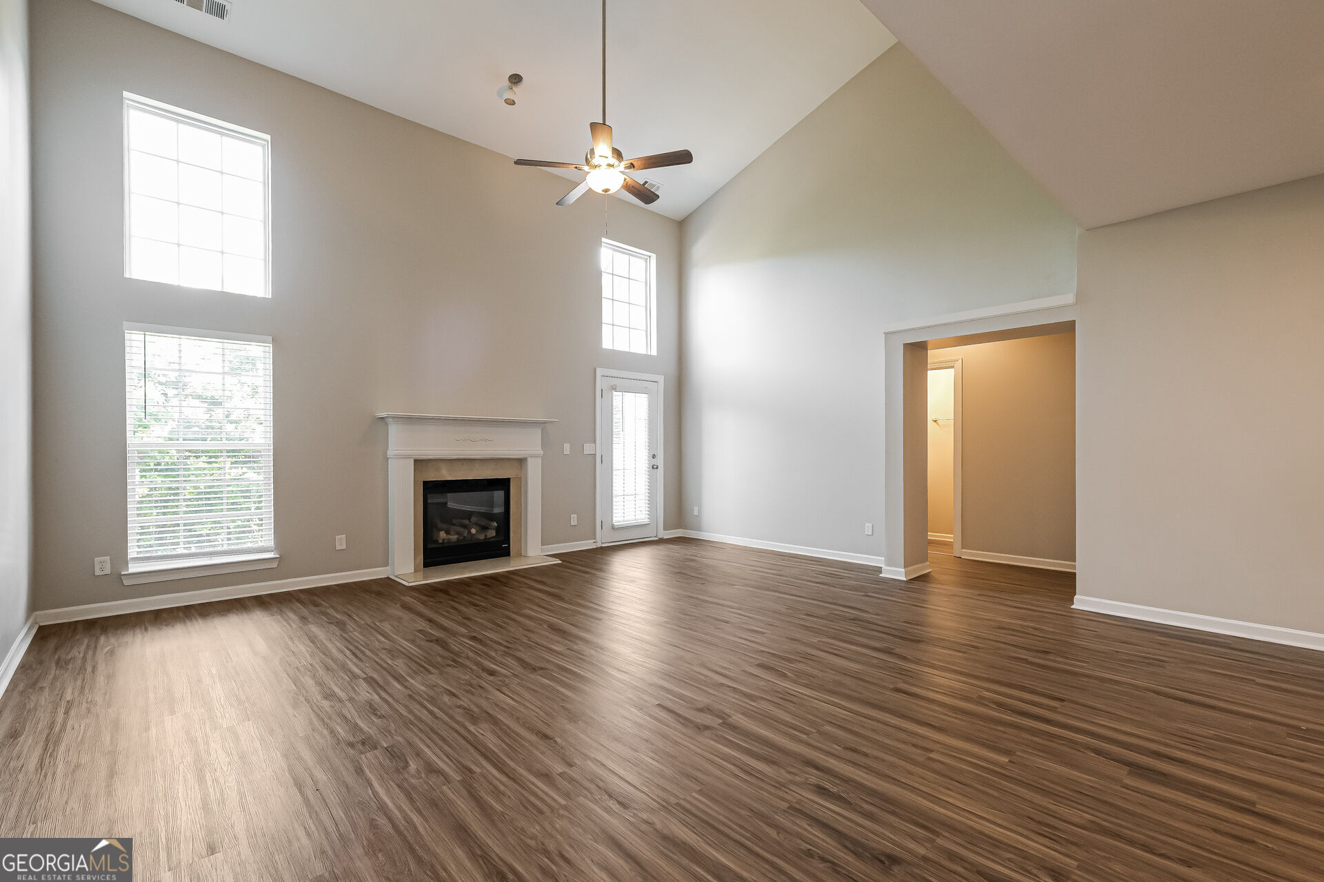 5071 Irvine Drive Property Photo 5
