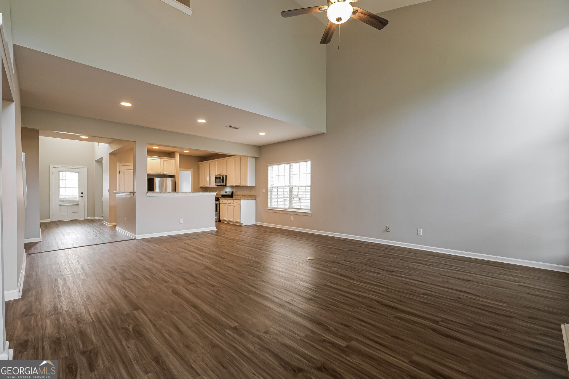 5071 Irvine Drive Property Photo 6