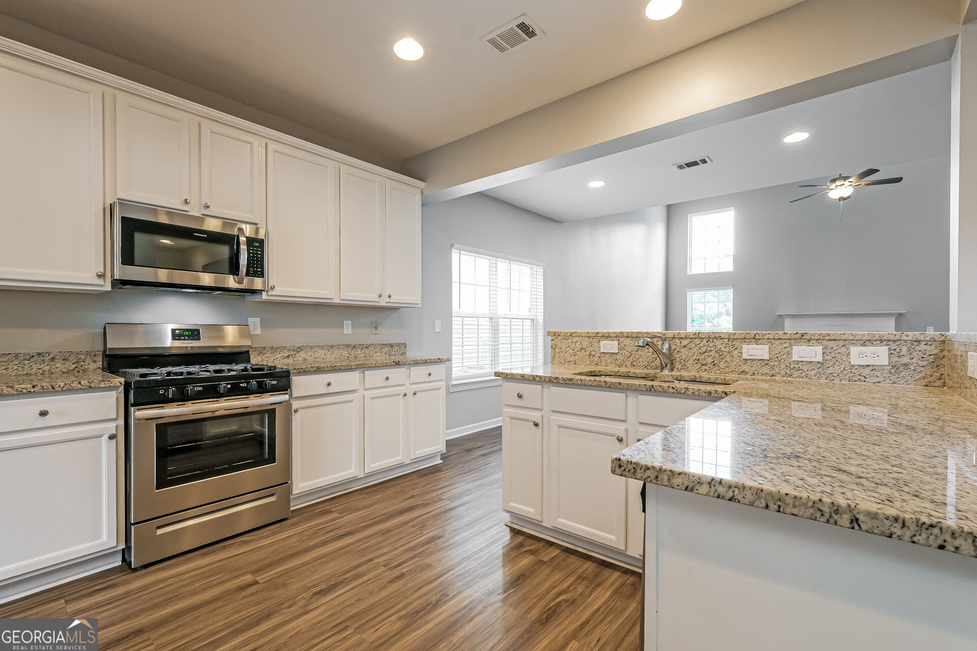5071 Irvine Drive Property Photo 8