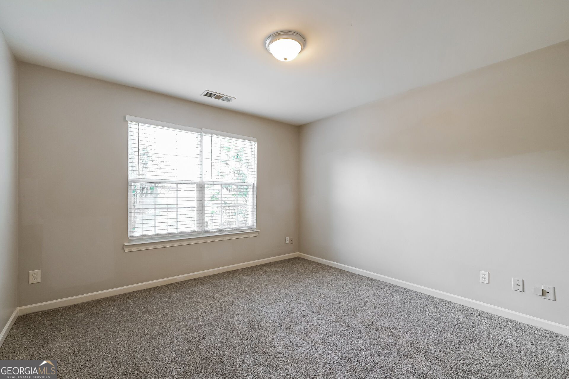 5071 Irvine Drive Property Photo 12