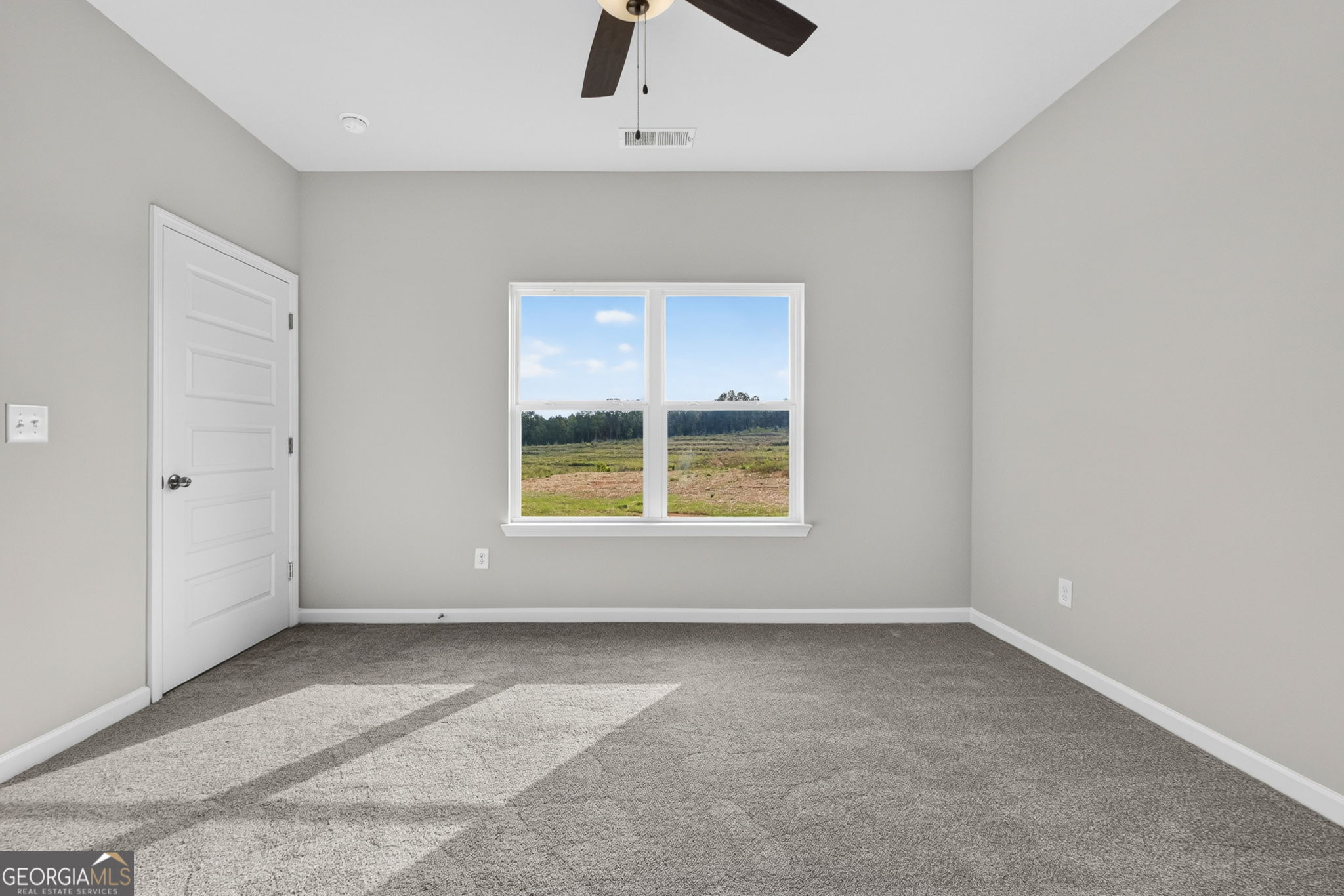 1076 Primrose Circle Property Photo 13