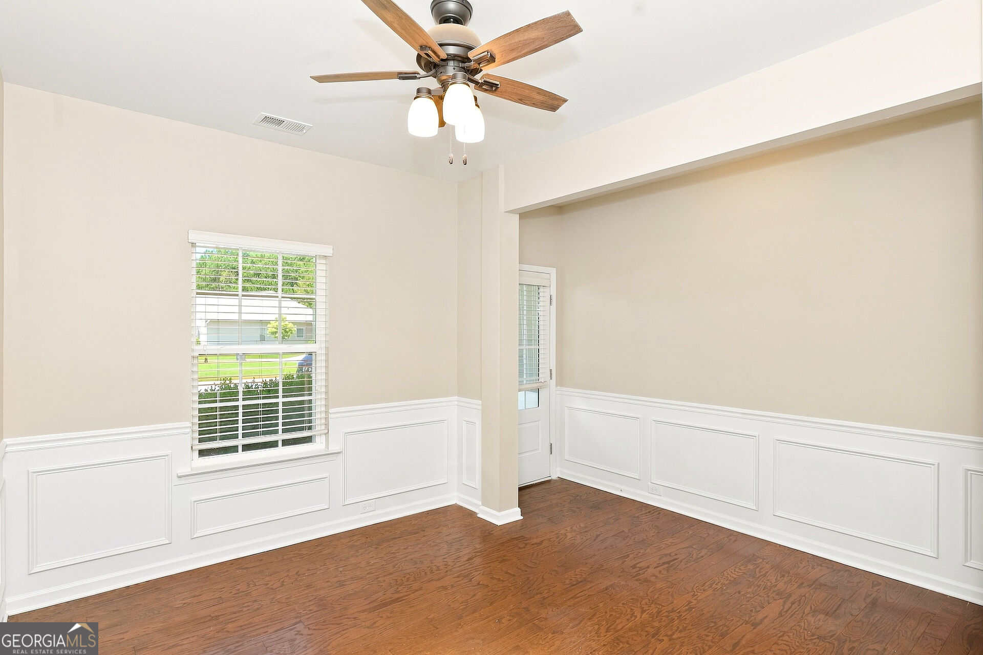 153 Thomaston Street Property Photo 3