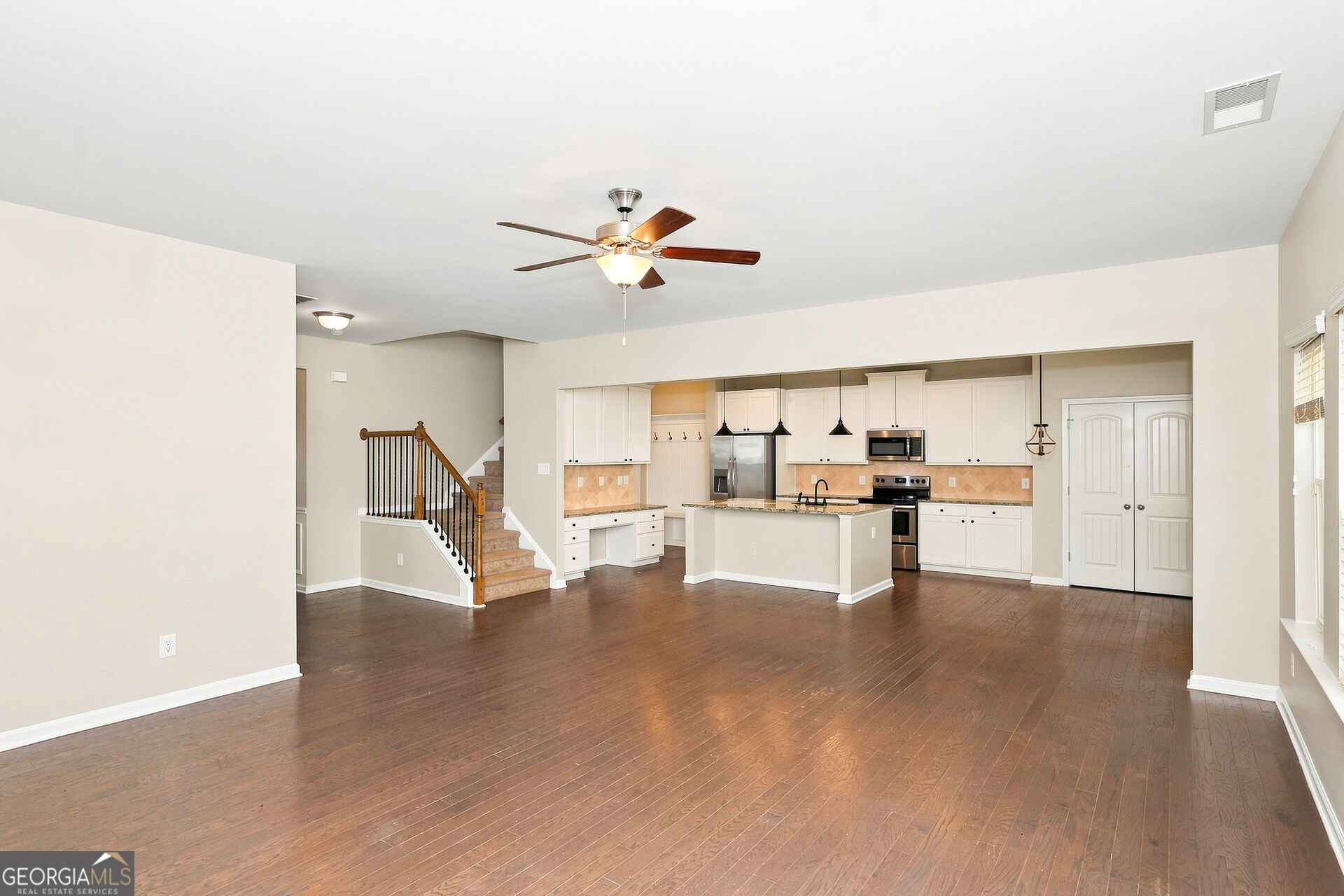 153 Thomaston Street Property Photo 6