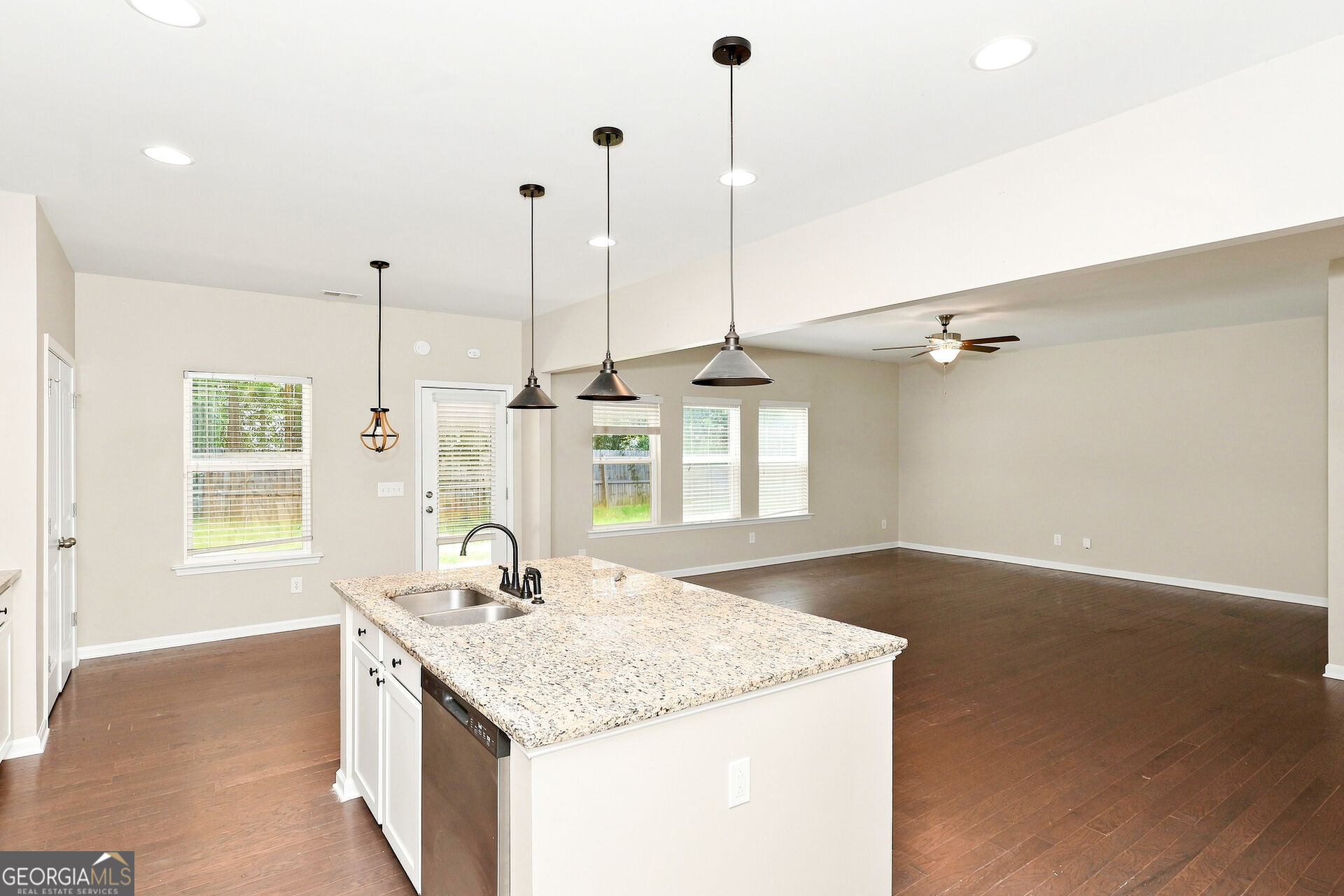 153 Thomaston Street Property Photo 11
