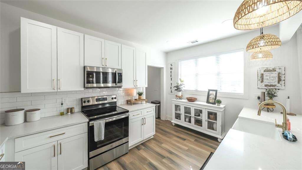 212 Georgia Avenue S Property Photo 13
