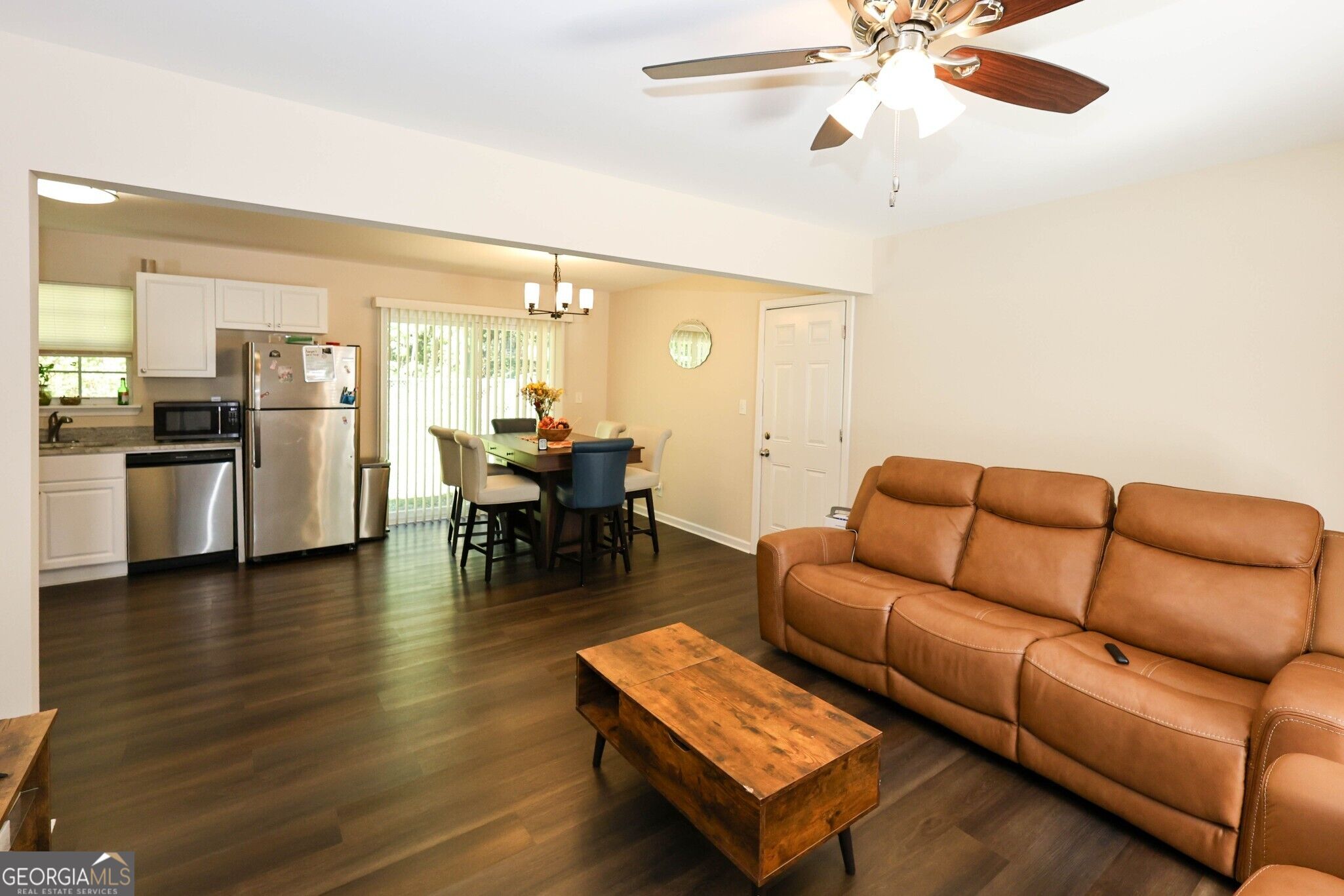 6011 Landover Circle Property Photo 2
