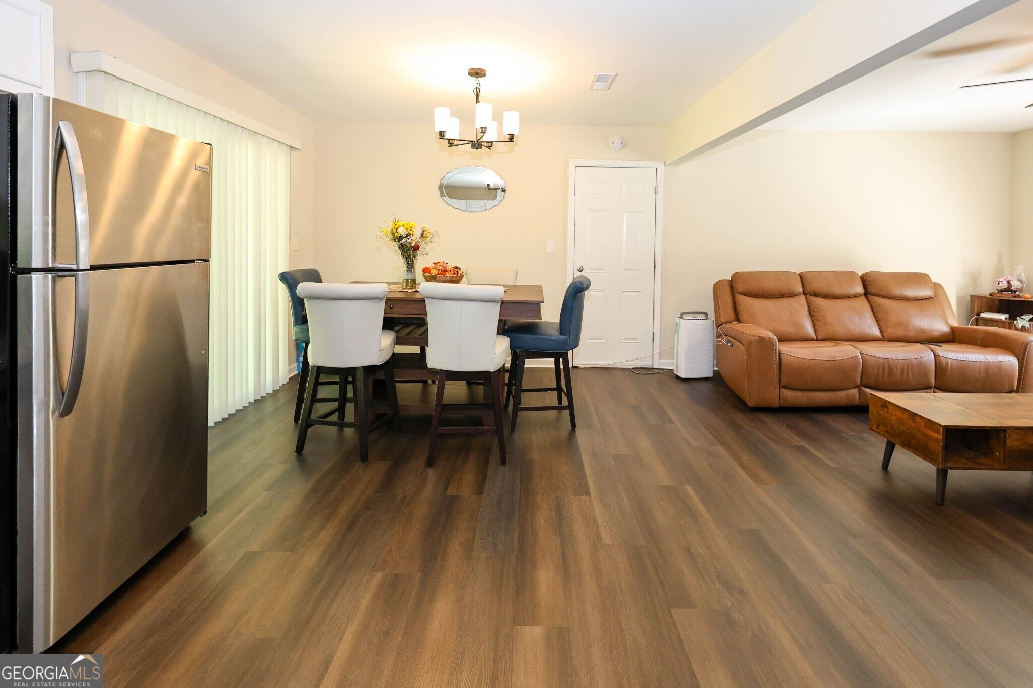 6011 Landover Circle Property Photo 11