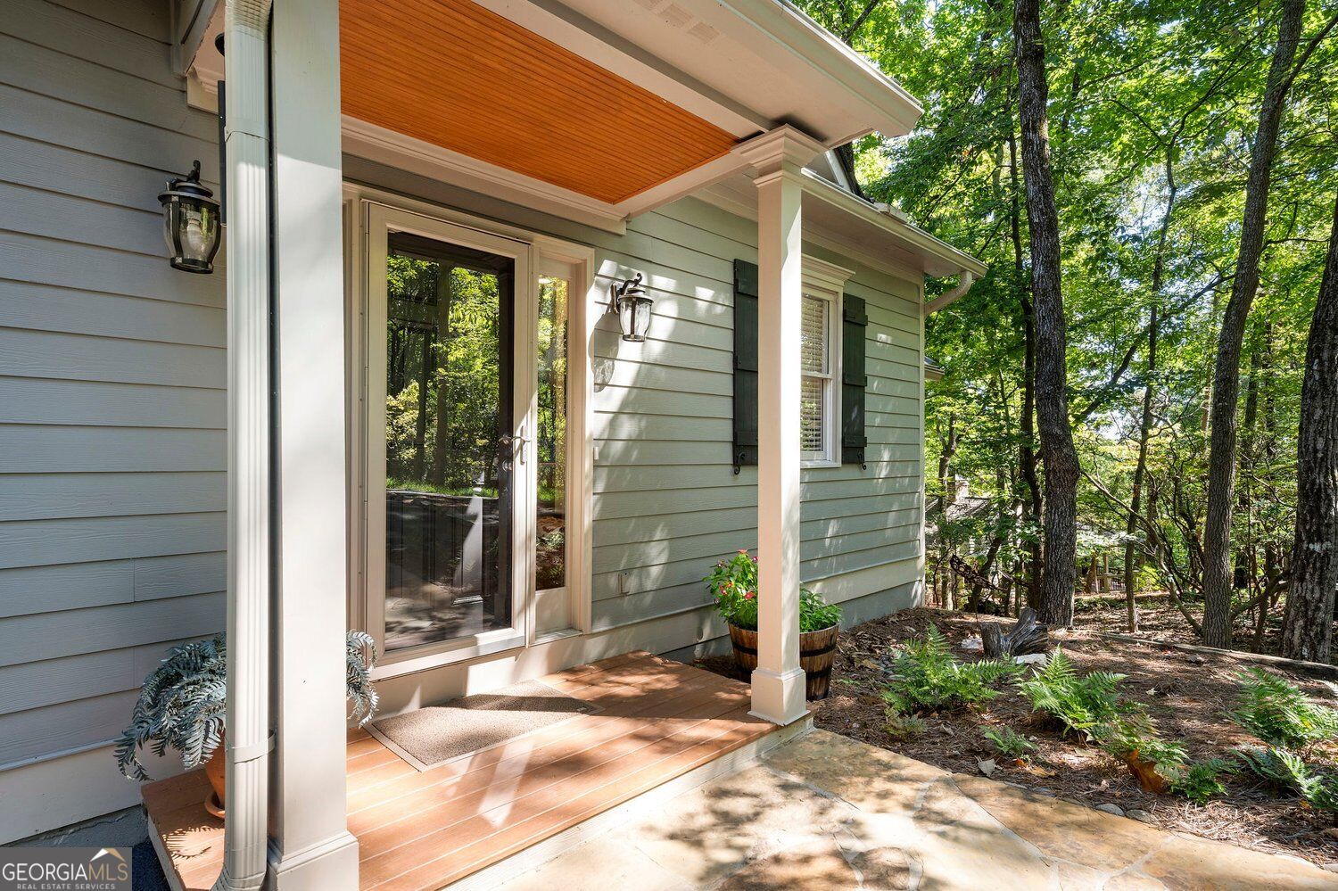65 Red Oak Point Property Photo 2