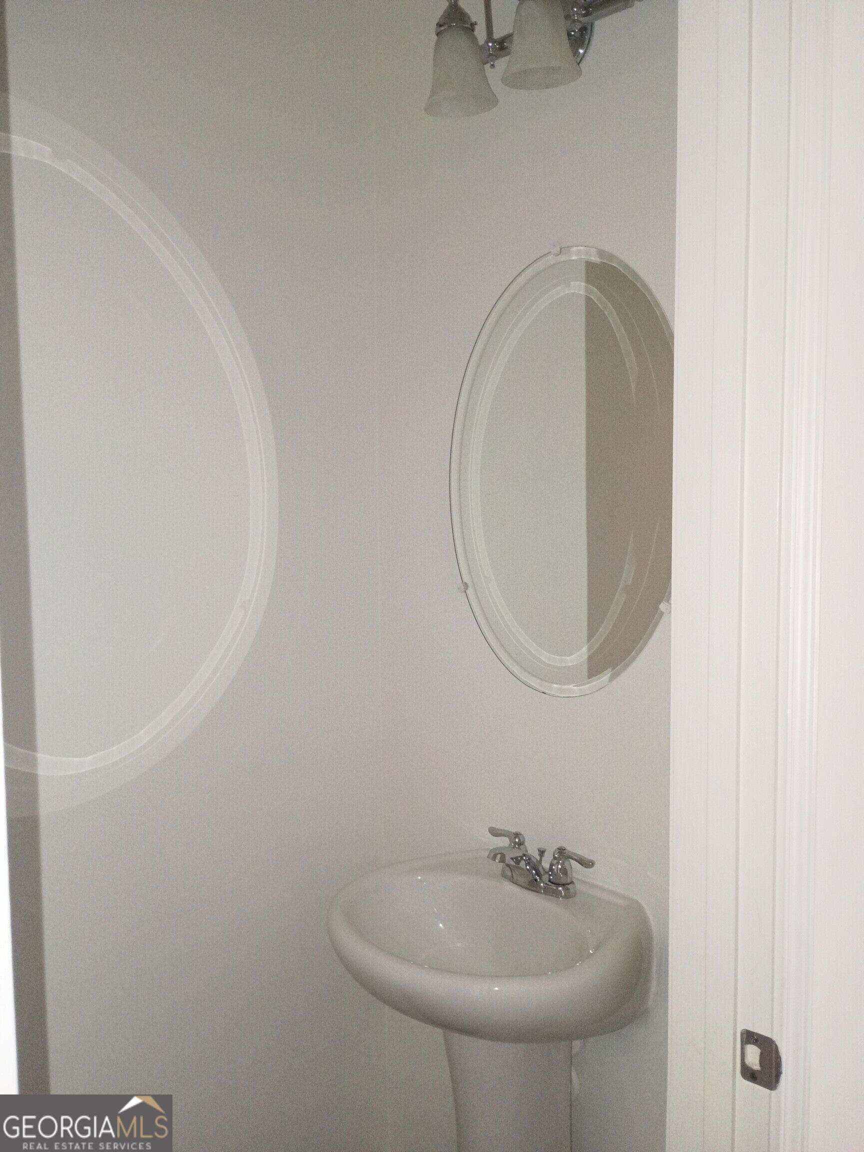 11912 Fuller Street Property Photo 9