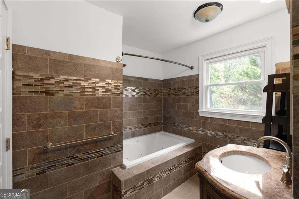 212 Kings Row Property Photo 118