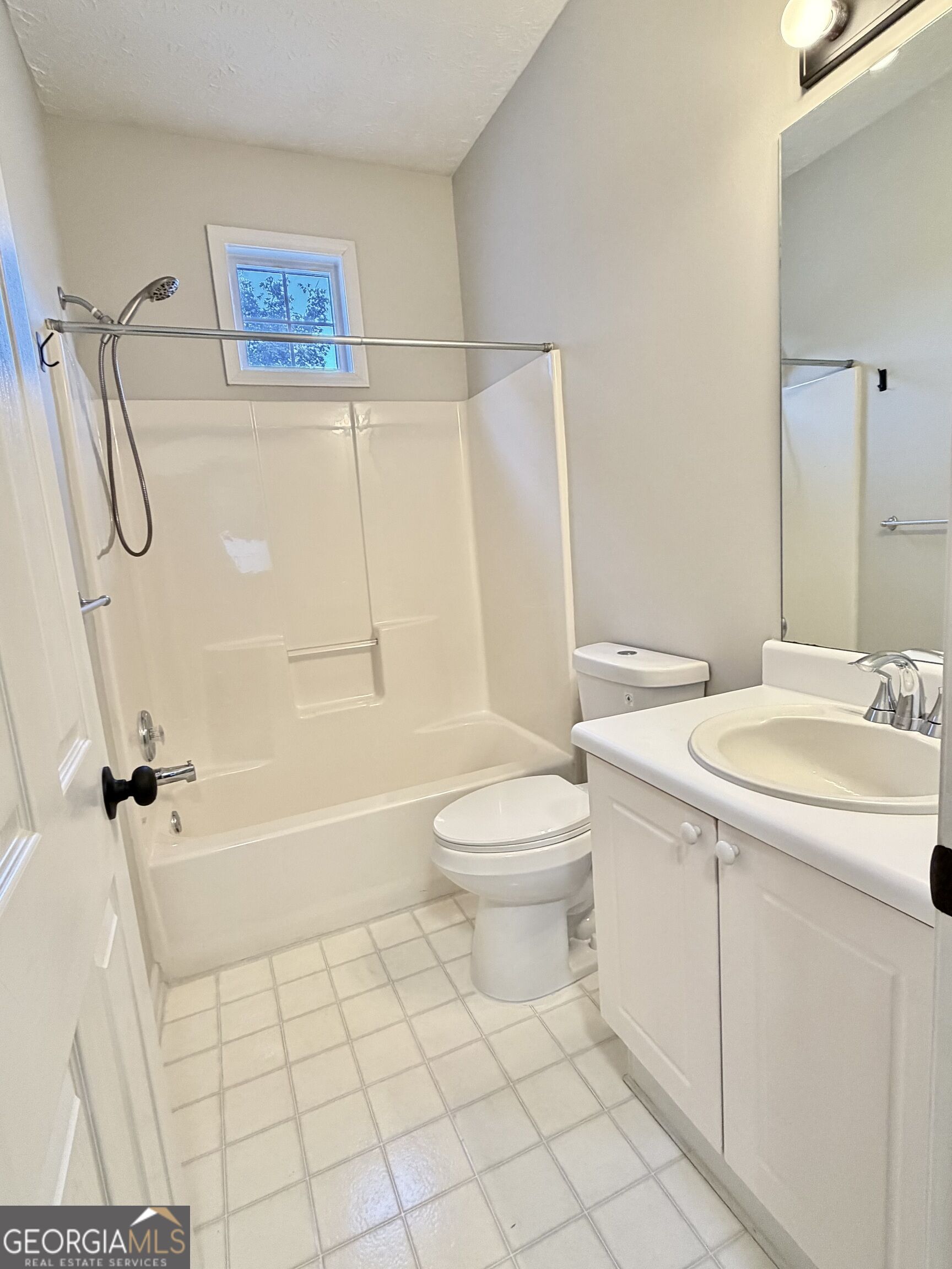 305 Windcroft Circle Nw Property Photo 10