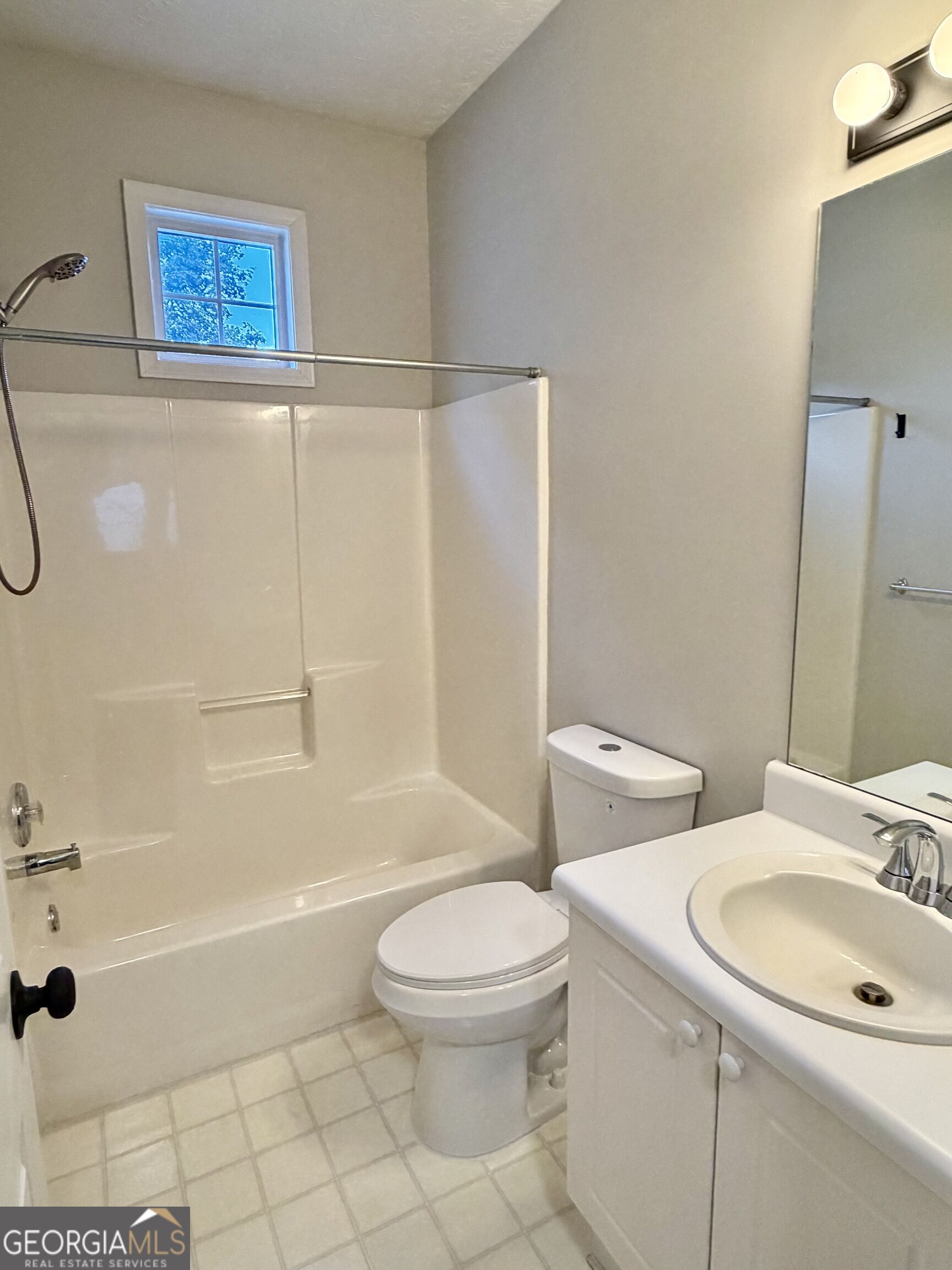 305 Windcroft Circle Nw Property Photo 11
