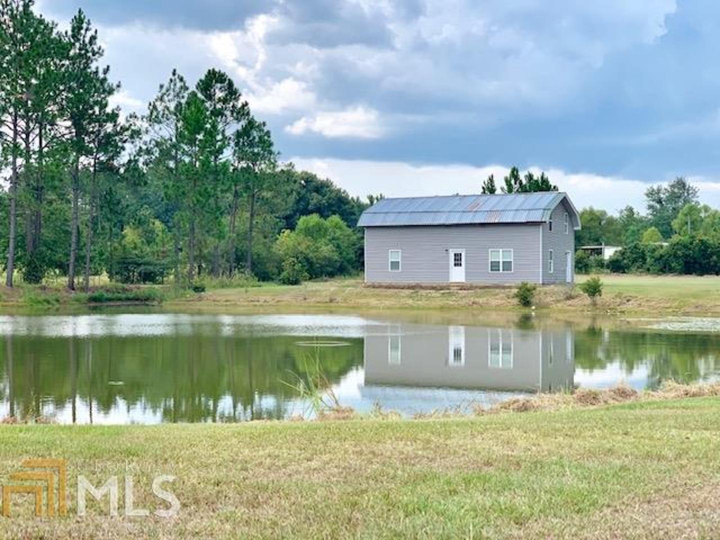 566 Old Scotland Towns Road Property Photo 1