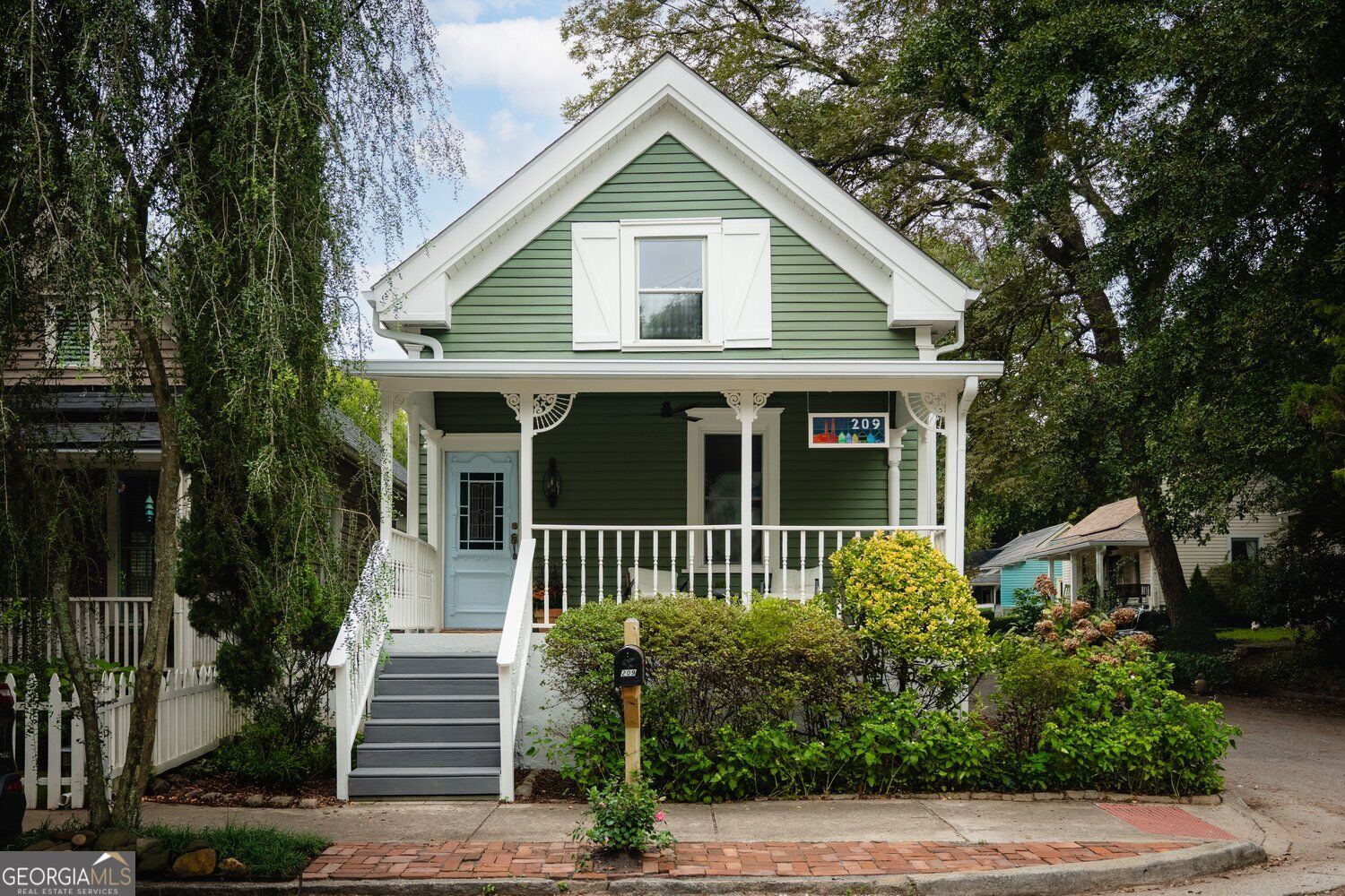 209 Estoria Street Se Property Photo 1