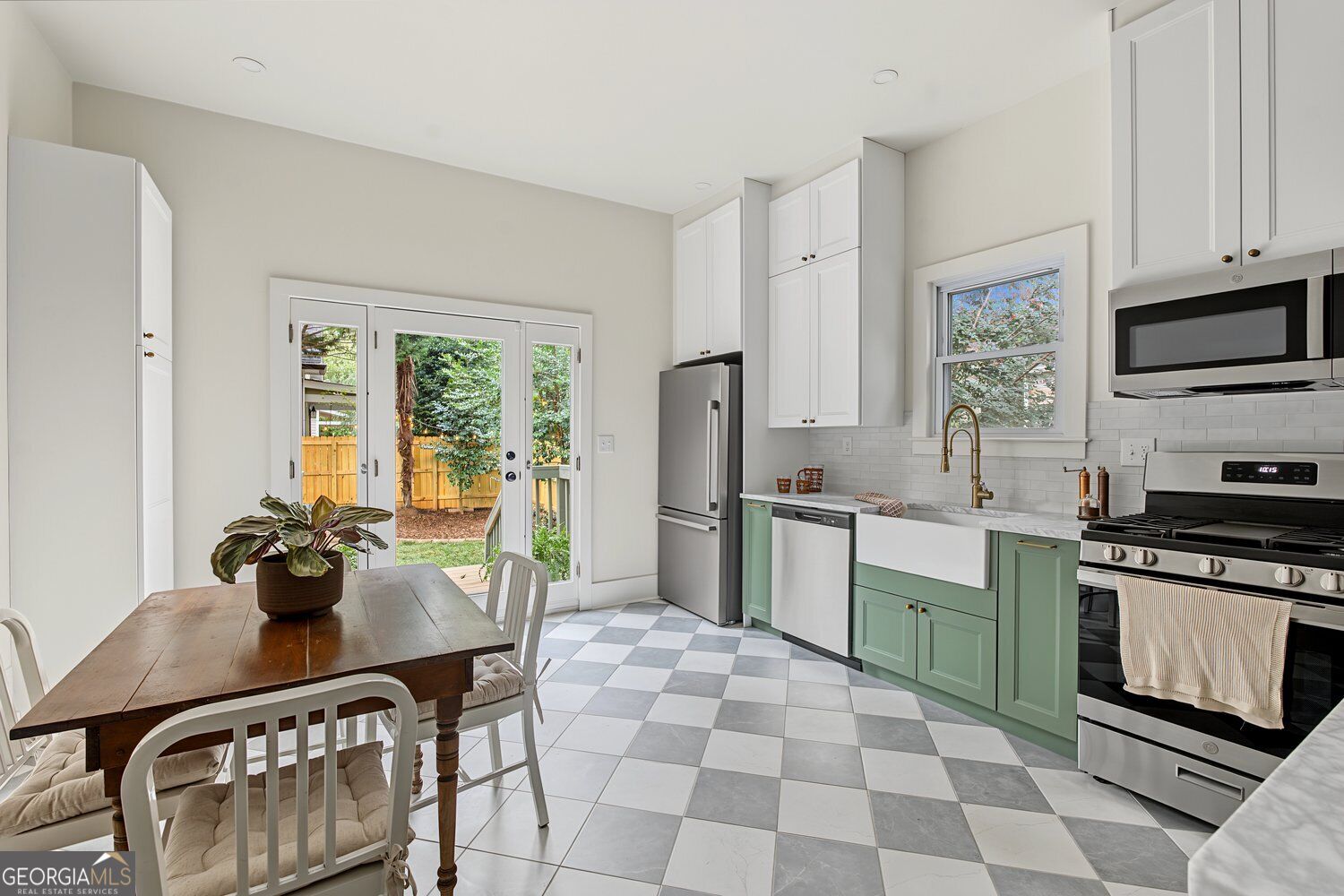 209 Estoria Street Se Property Photo 16