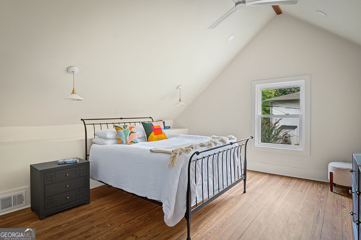 209 Estoria Street Se Property Photo 33
