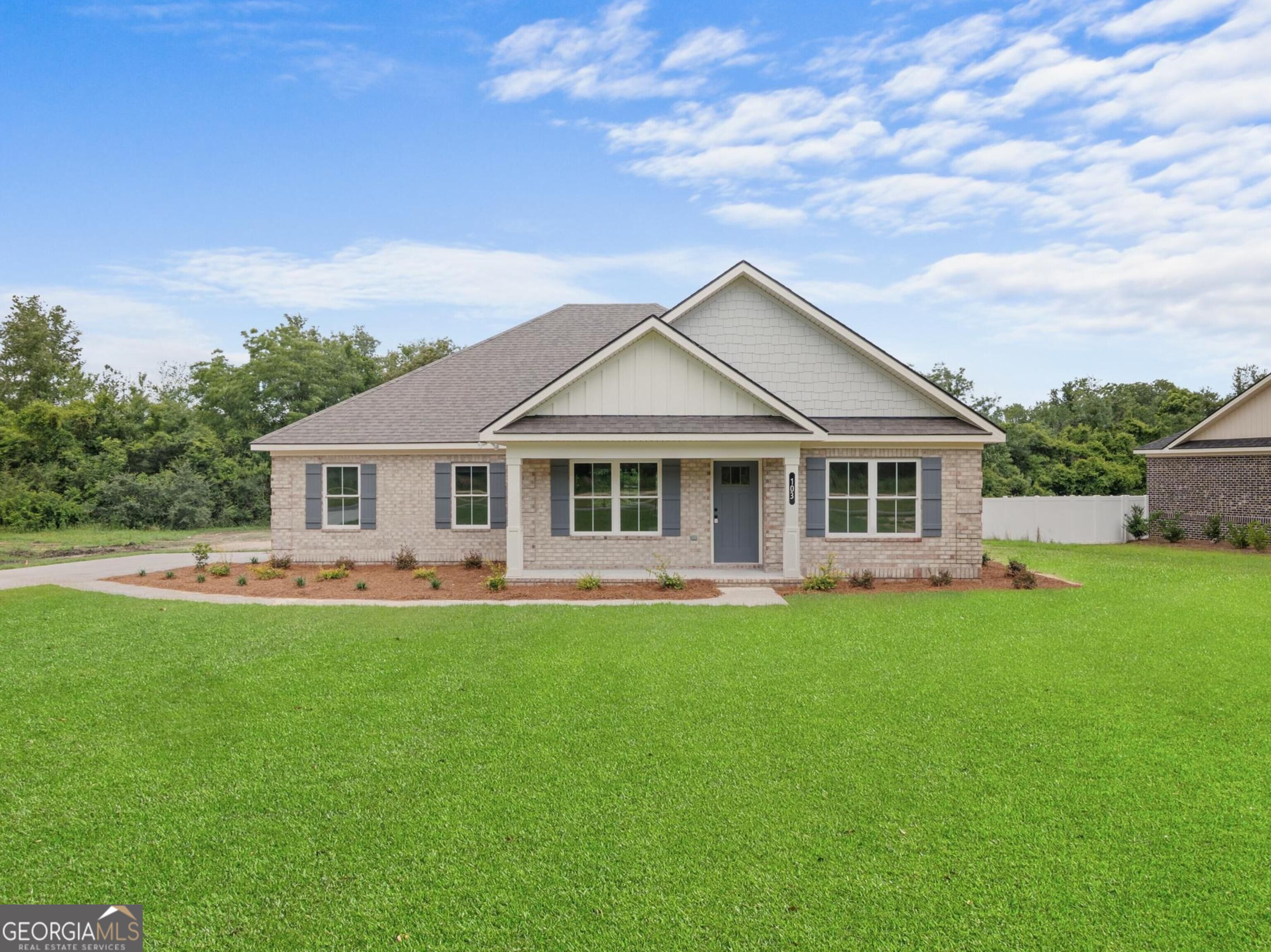103 Pin Oak Lane Property Photo 1
