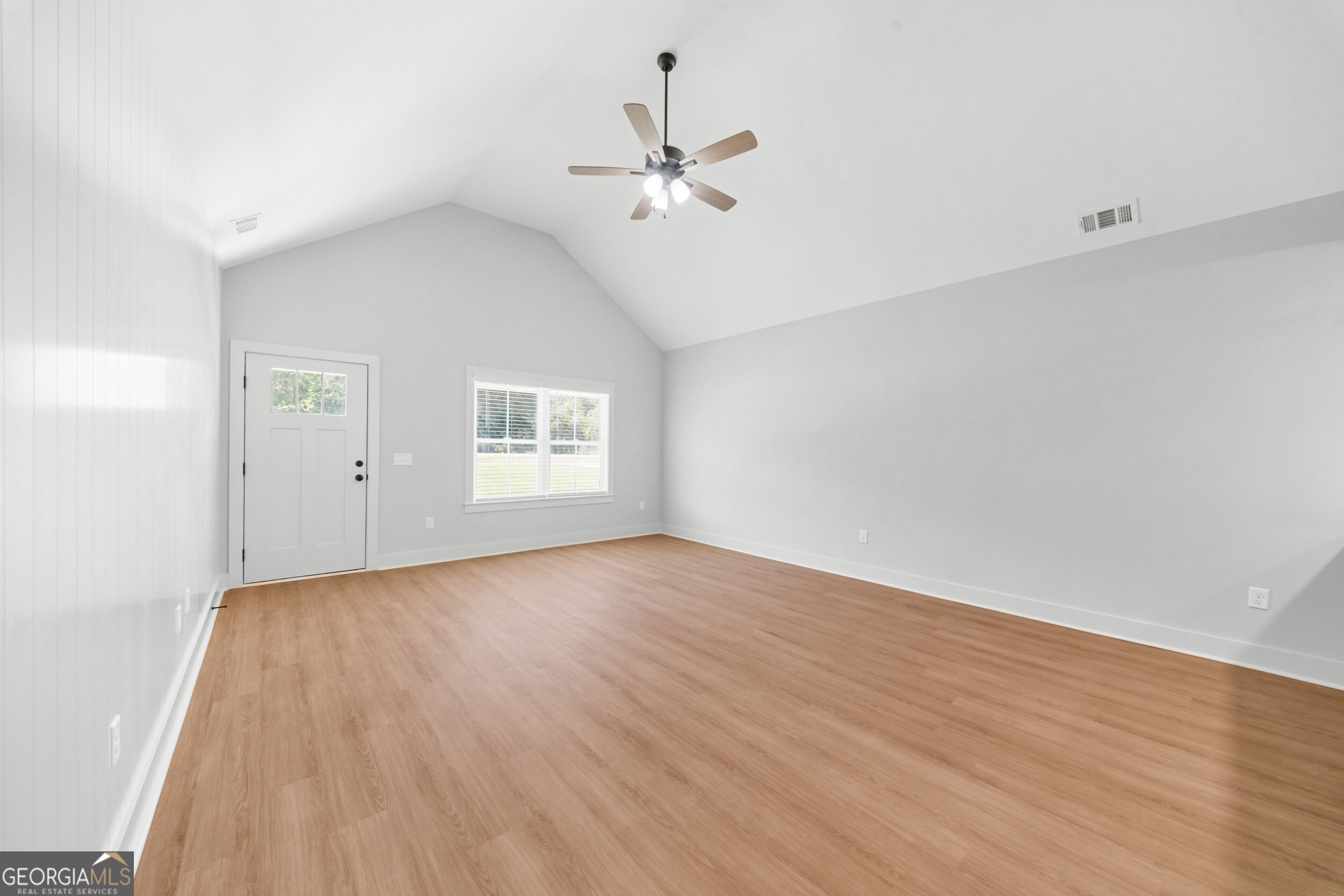 103 Pin Oak Lane Property Photo 6