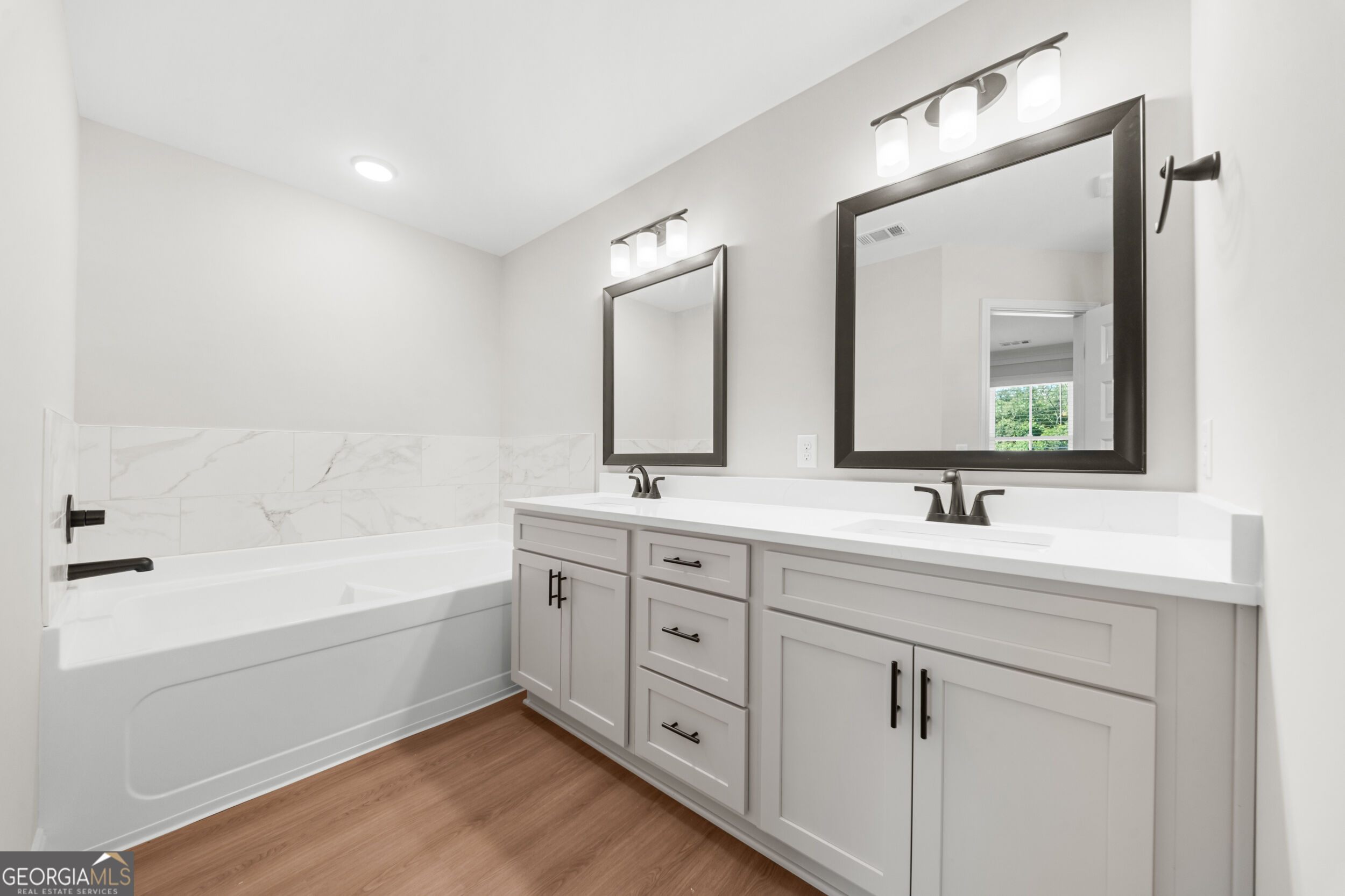 103 Pin Oak Lane Property Photo 12