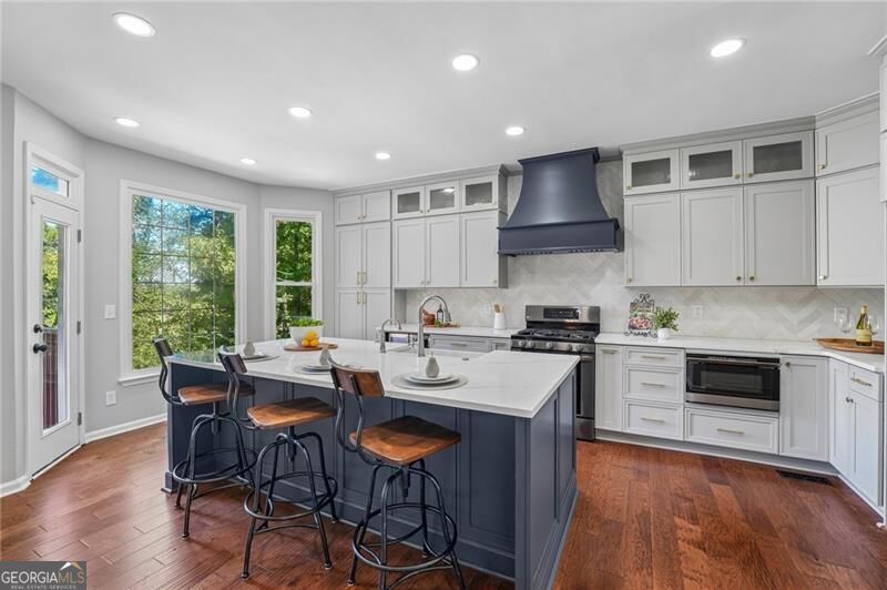 6105 Olde Atlanta Parkway Property Photo 4