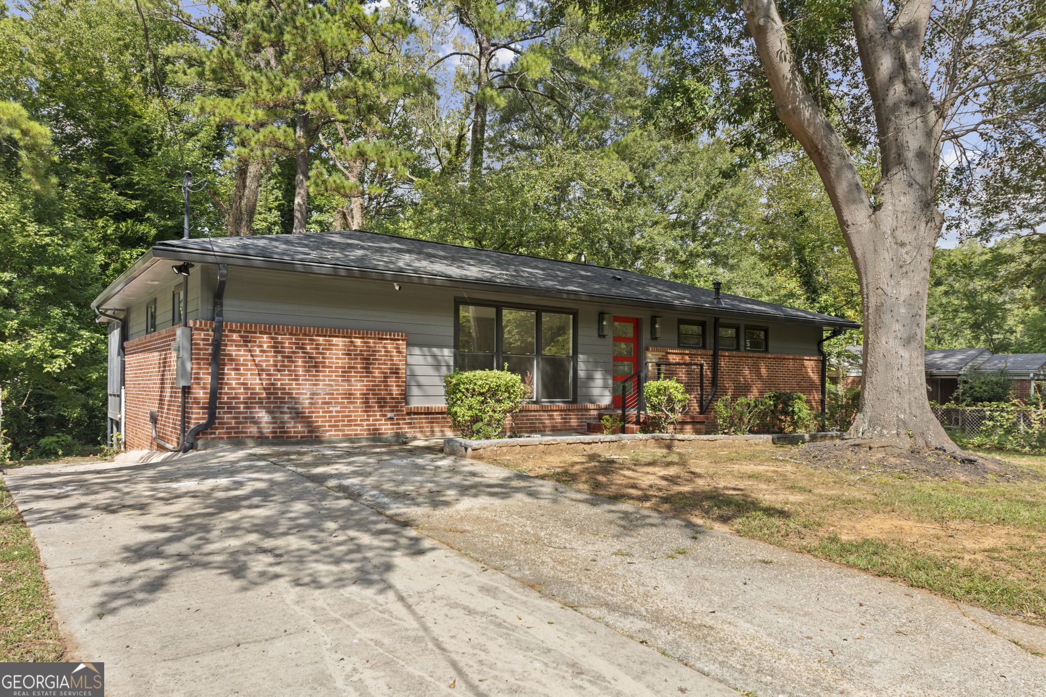 266 Simon Terrace Nw Property Photo 3