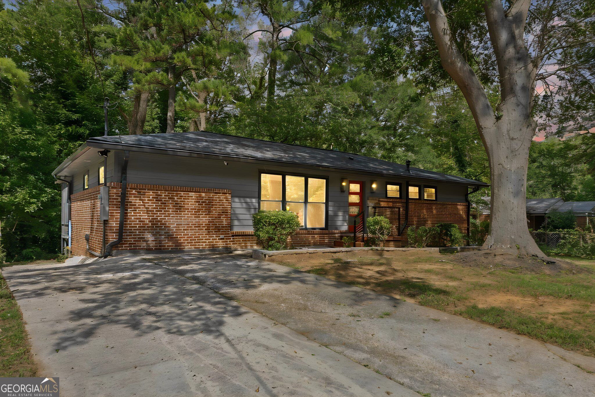 266 Simon Terrace Nw Property Photo 4