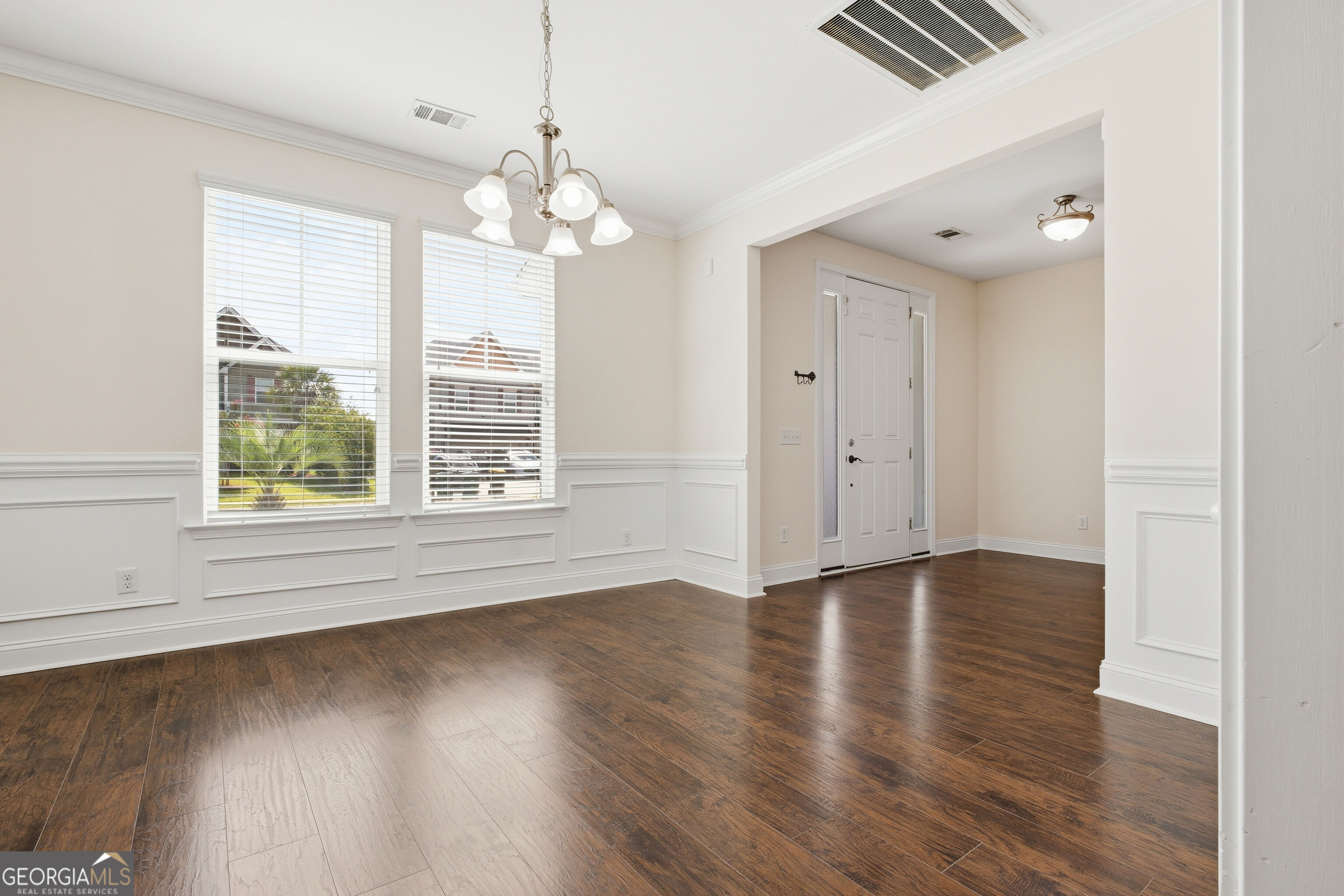 105 Grimsby Road Property Photo 3