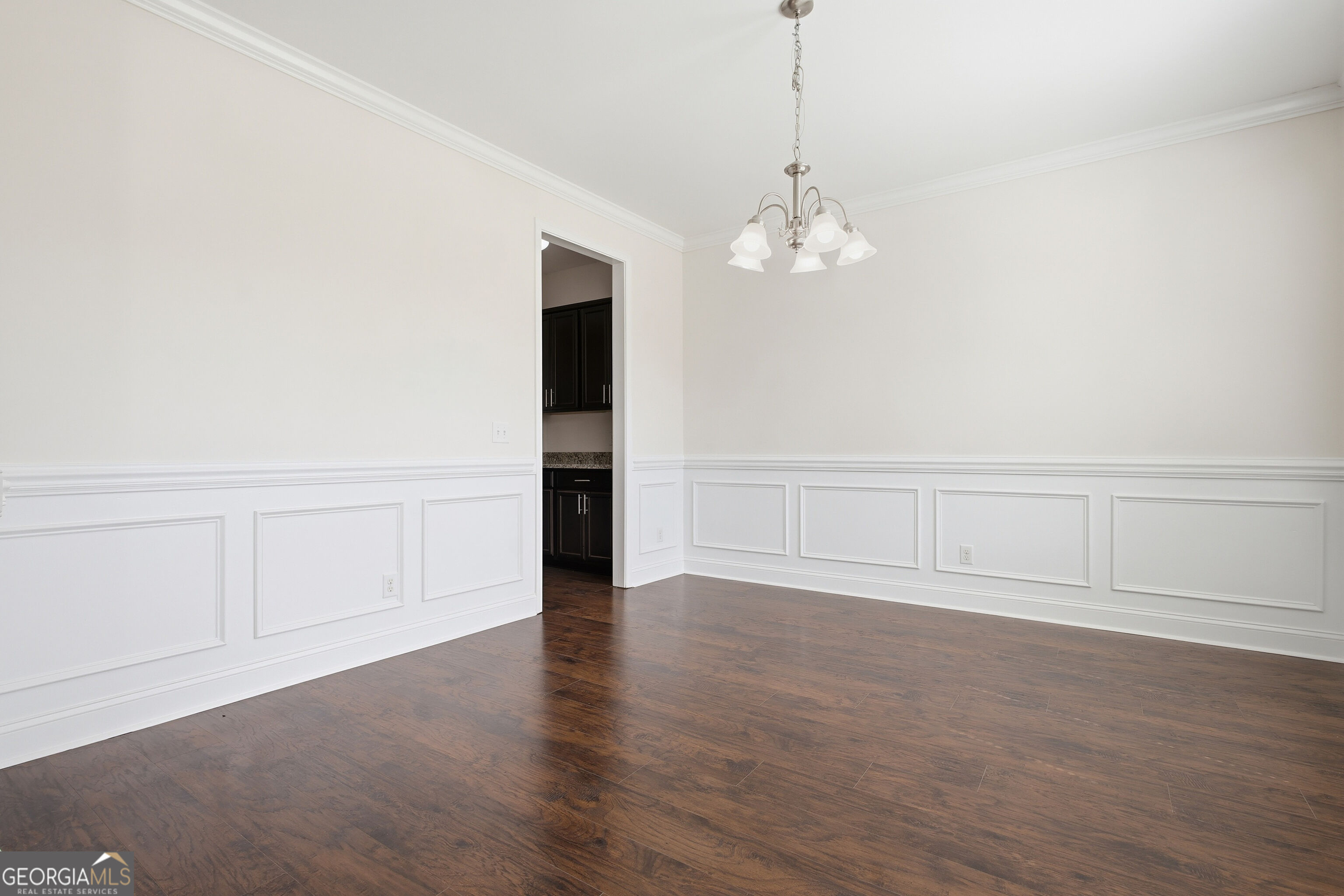 105 Grimsby Road Property Photo 11