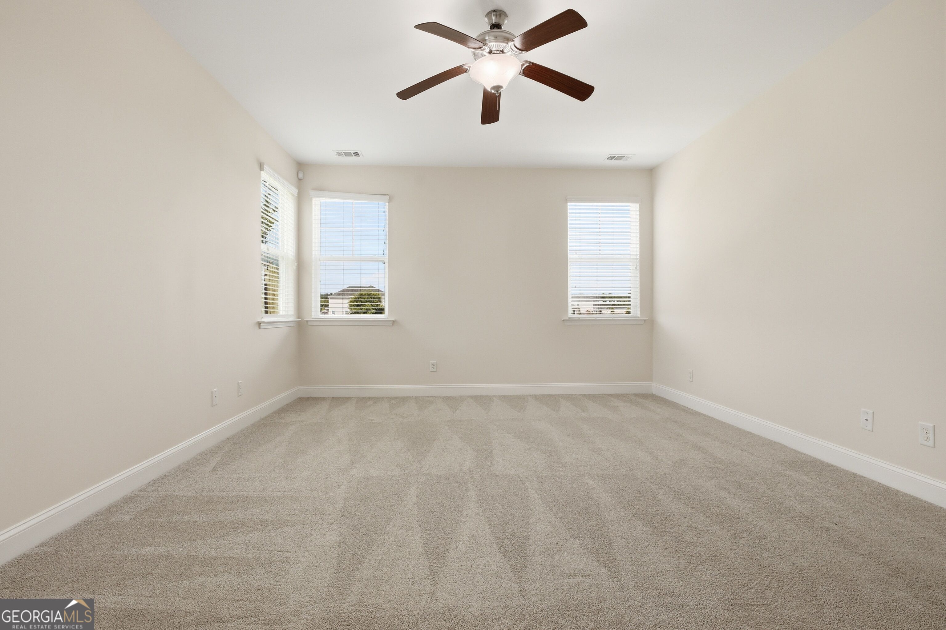 105 Grimsby Road Property Photo 15