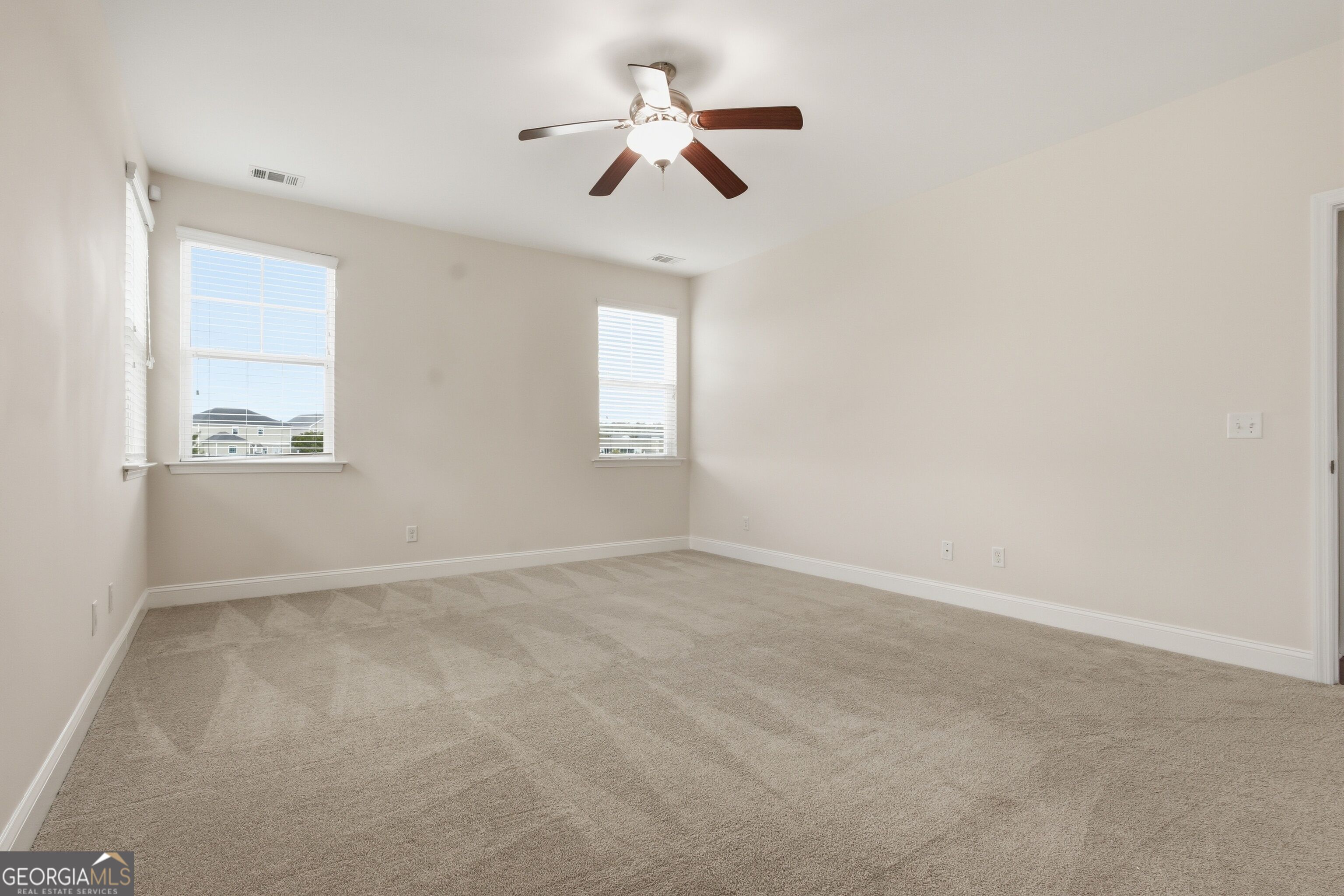 105 Grimsby Road Property Photo 16