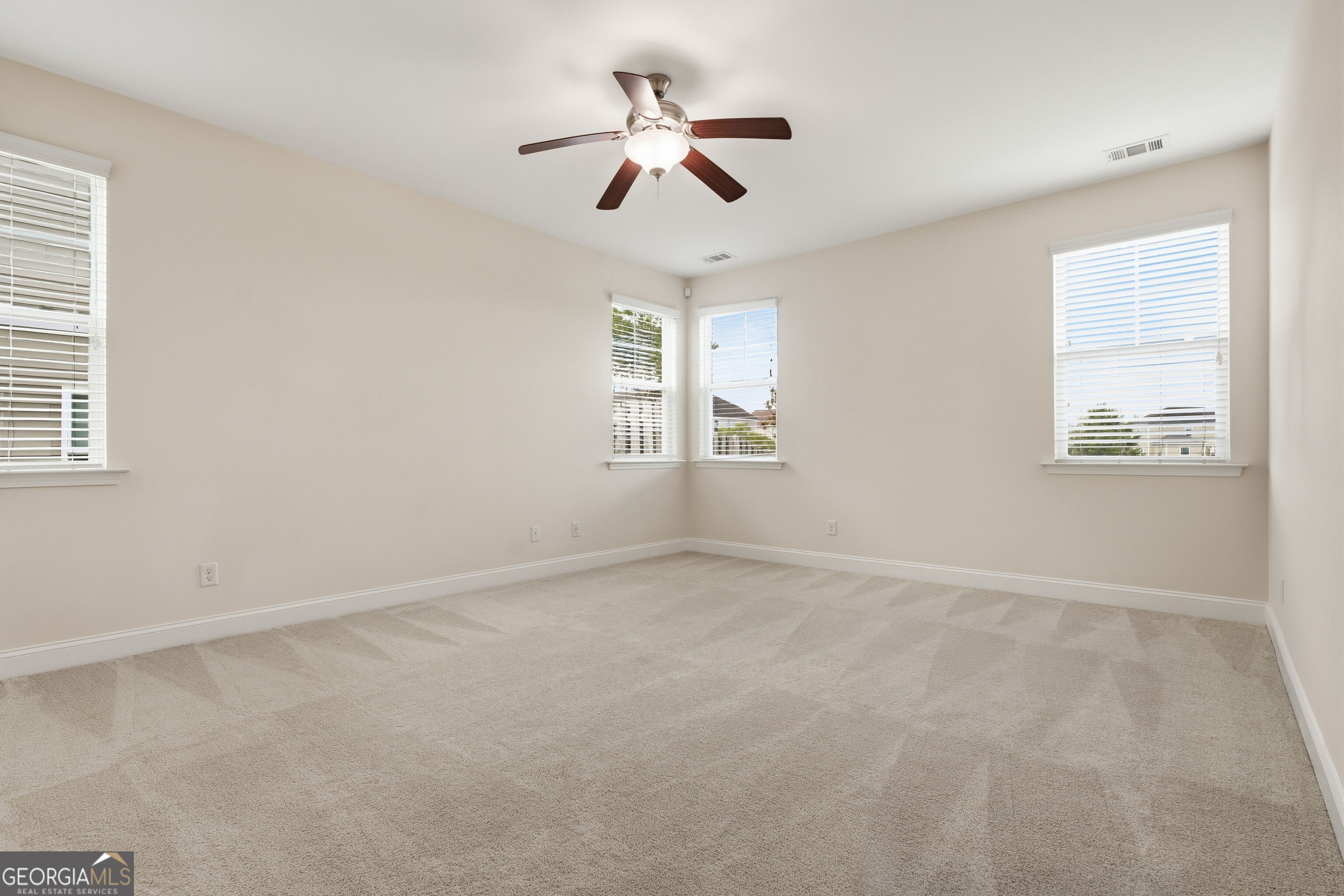 105 Grimsby Road Property Photo 26