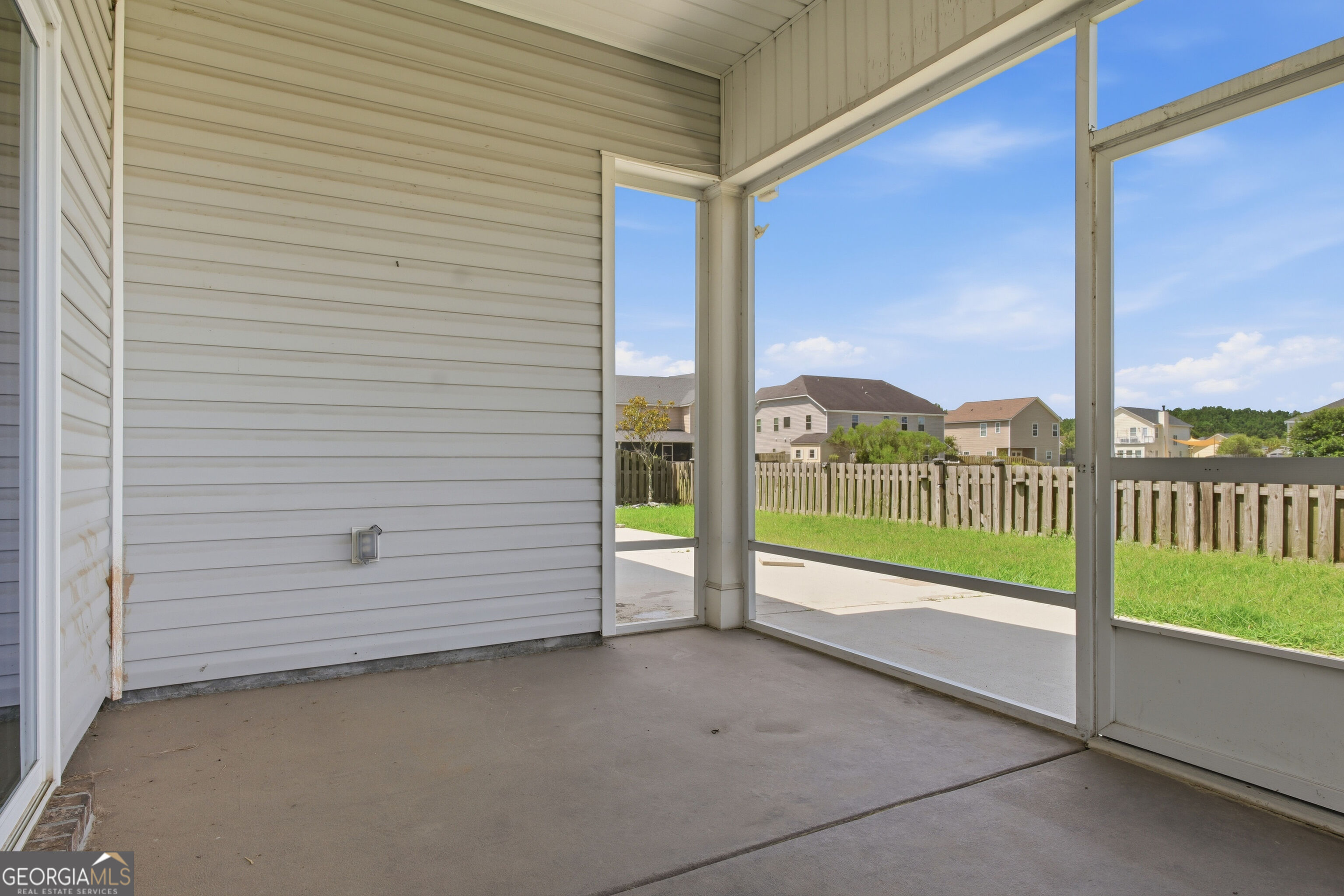 105 Grimsby Road Property Photo 32
